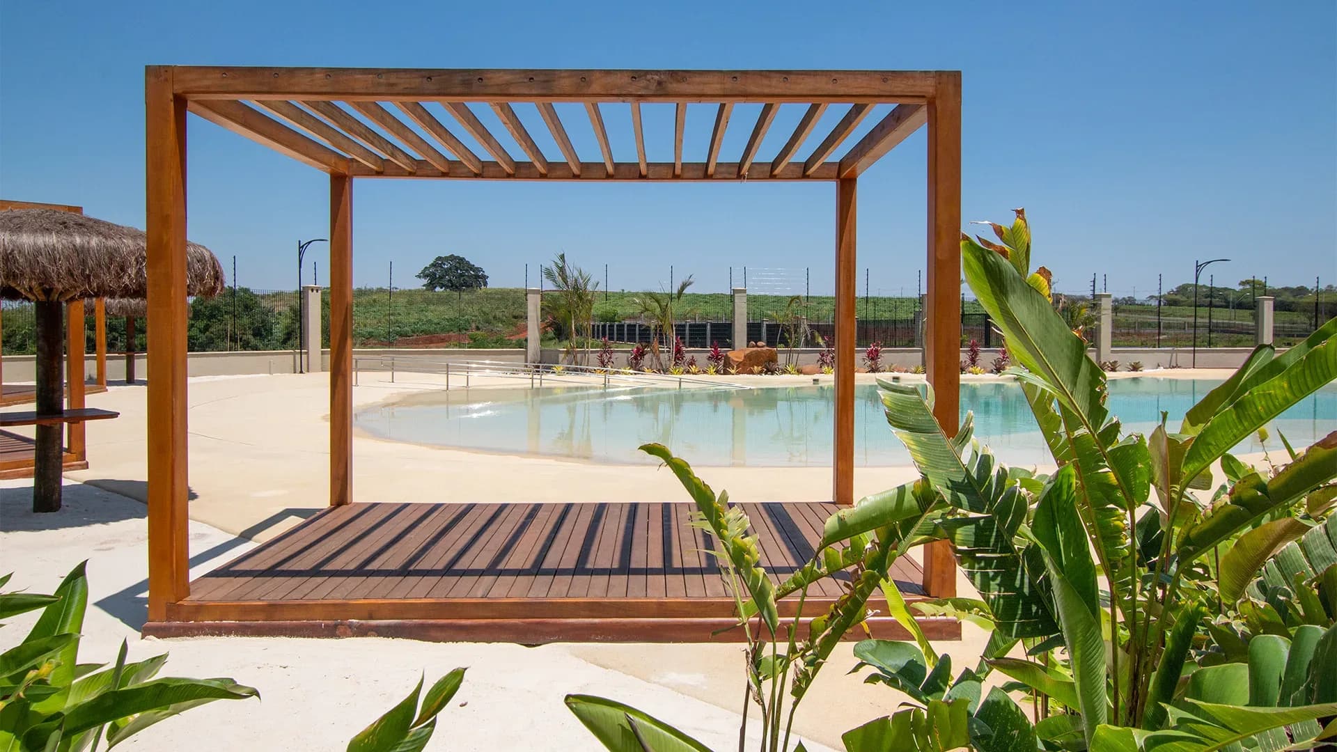 Casa Térrea de Luxo À Venda No Condomínio Santorini – Paulínia