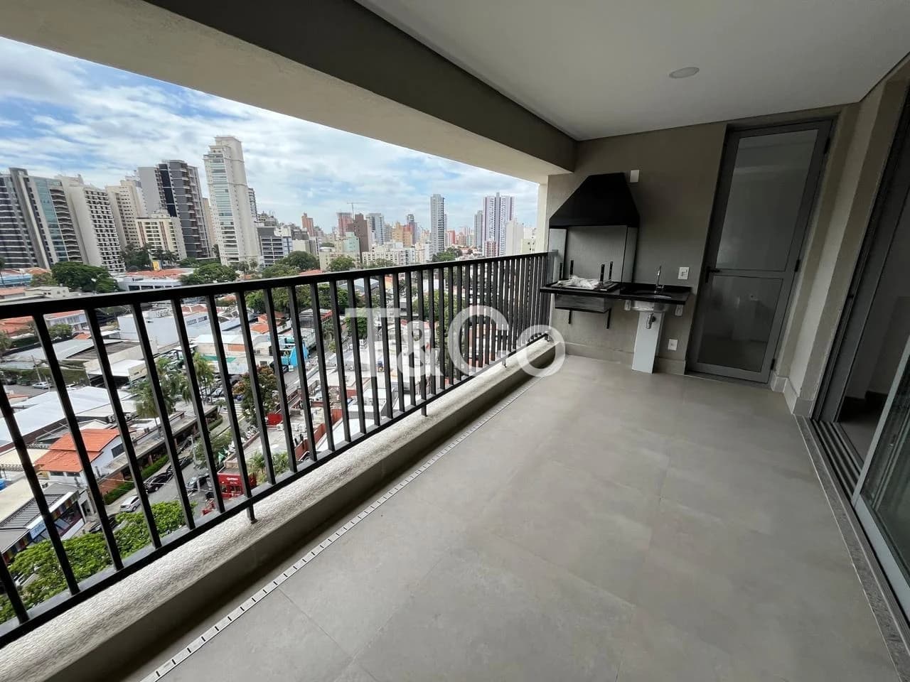 Apartamento 3 Suítes No Cambuí Com 2 Vagas Cobertas, Prédio Novo