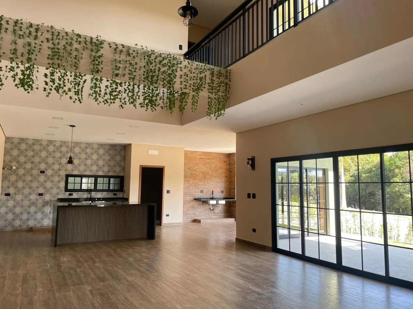 Casa Com Vista Privativa Pra Floresta No San Vitale | 5 Quartos 4 Vagas