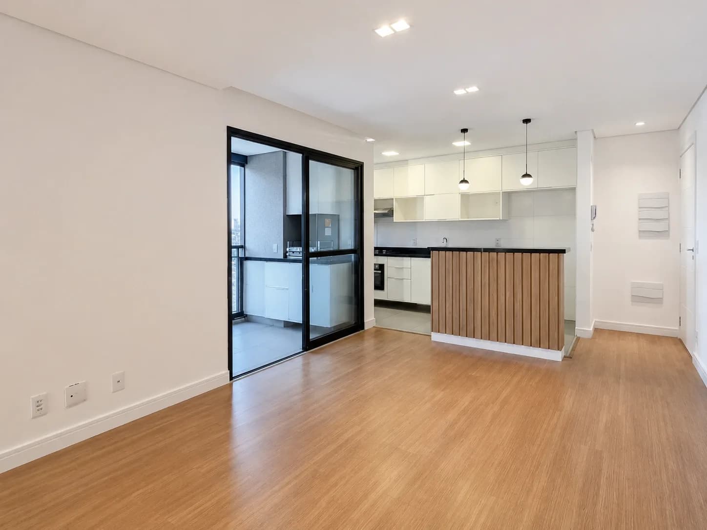 Apartamento Para Locação de 3 Quartos No Vizzi - Jardim Guanabara