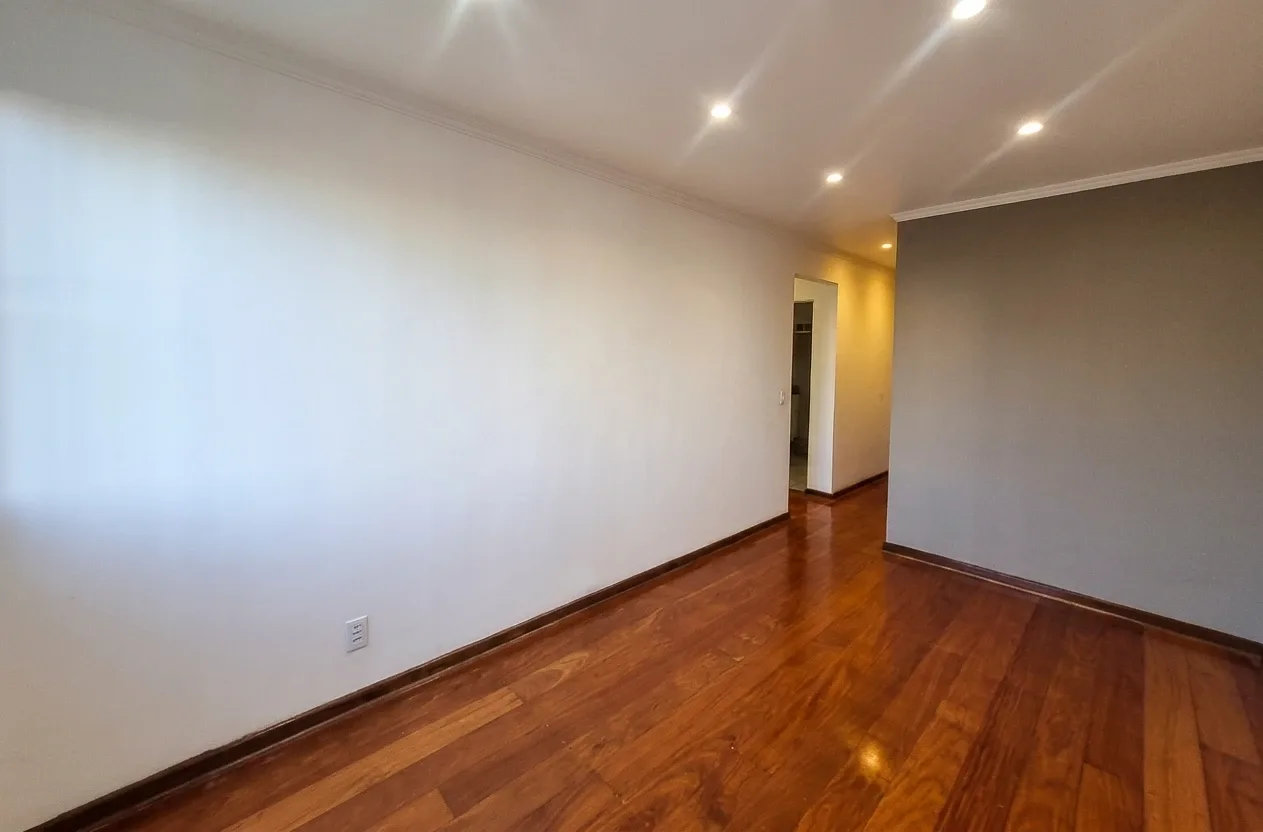 Apartamento Com 2 Quartos À Venda, 57m² No Jardim Aero Continental