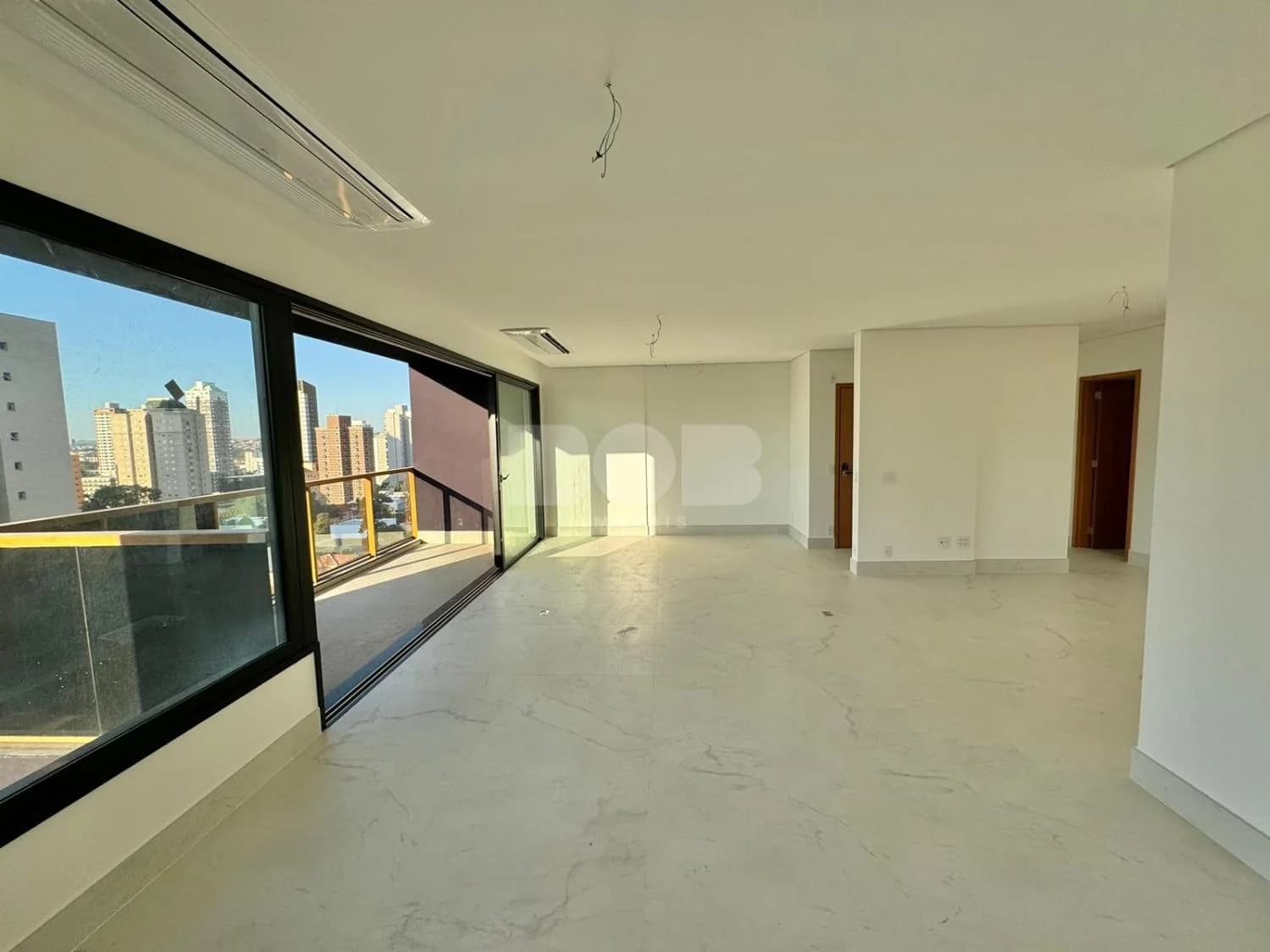 Apartamento À Venda Com 3 Dormitórios No Cambuí Em Campinas