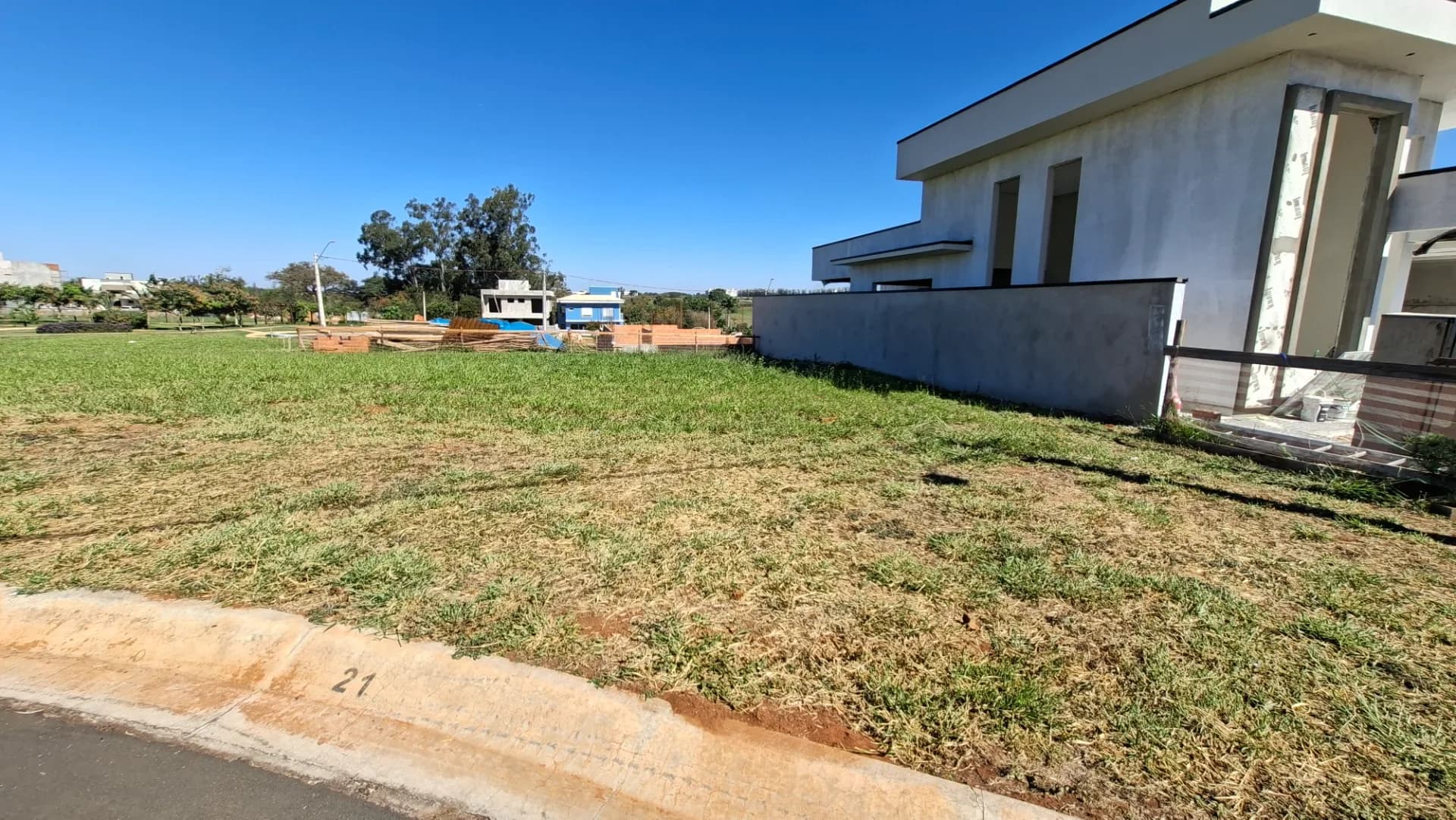 Terreno À Venda No Condomínio Residencial das Acácias – Paulínia