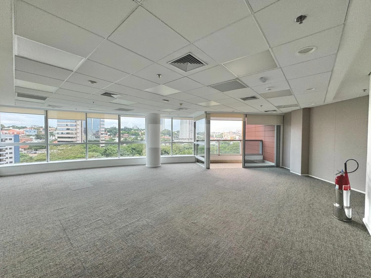Sala Comercial Para Alugar No Cambuí Em Campinas