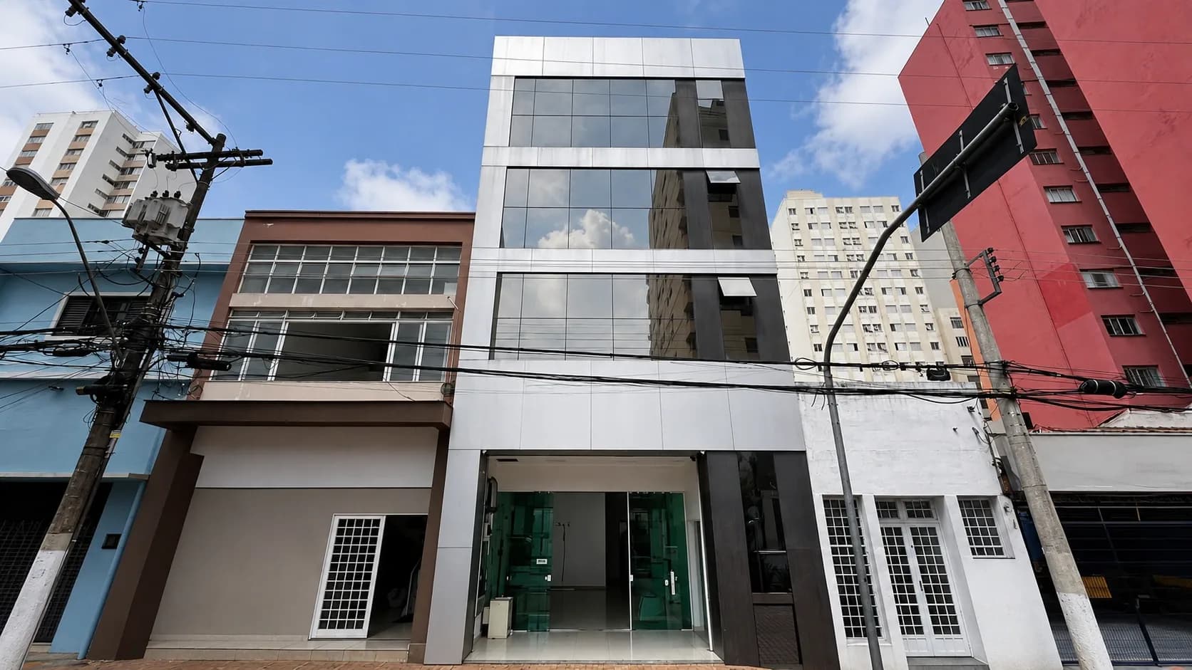 Prédio Comercial Para Locação Na Rua Dr. Quirino