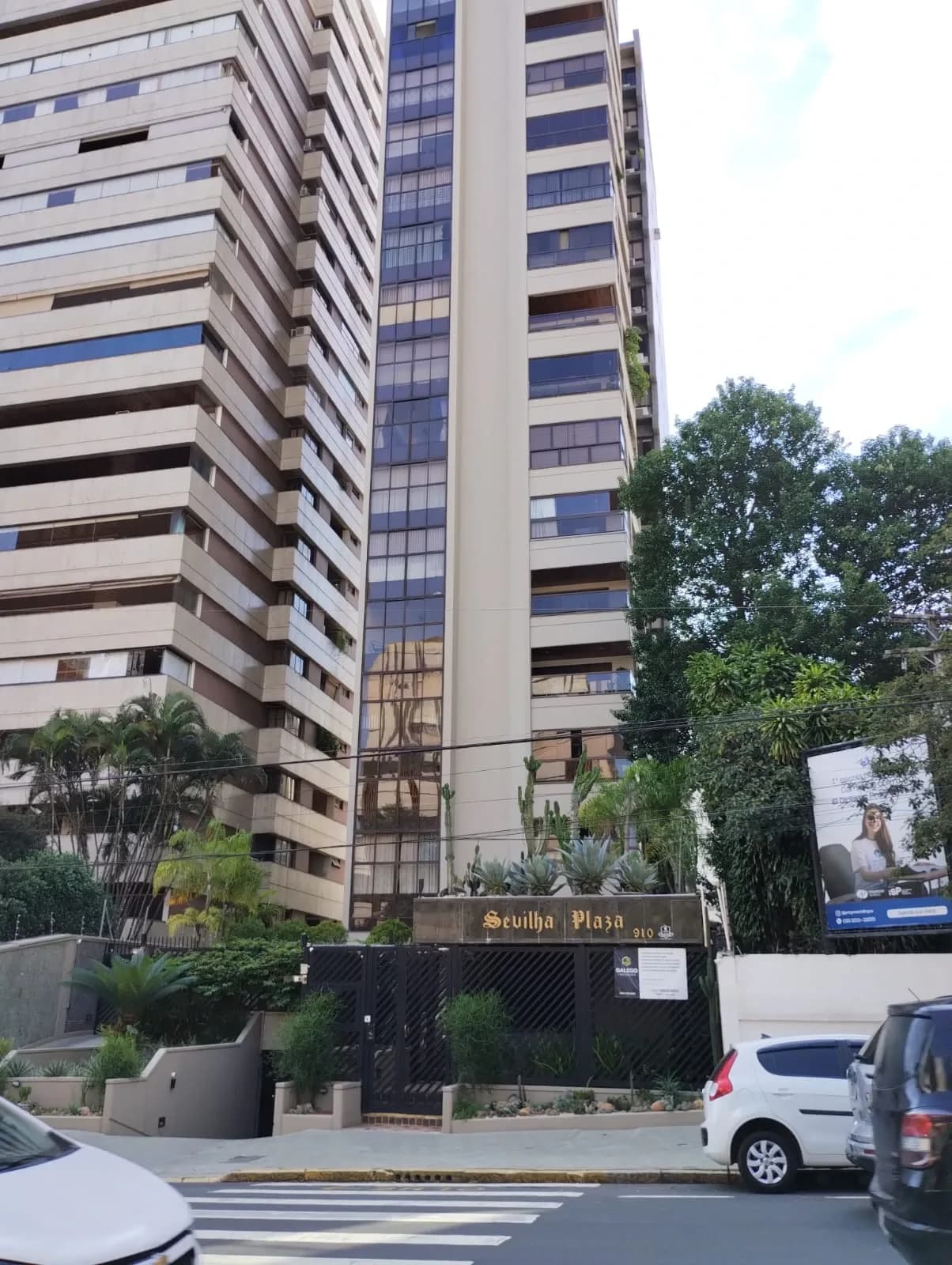 Apartamento 4 Quartos No Cambuí, Reformado.