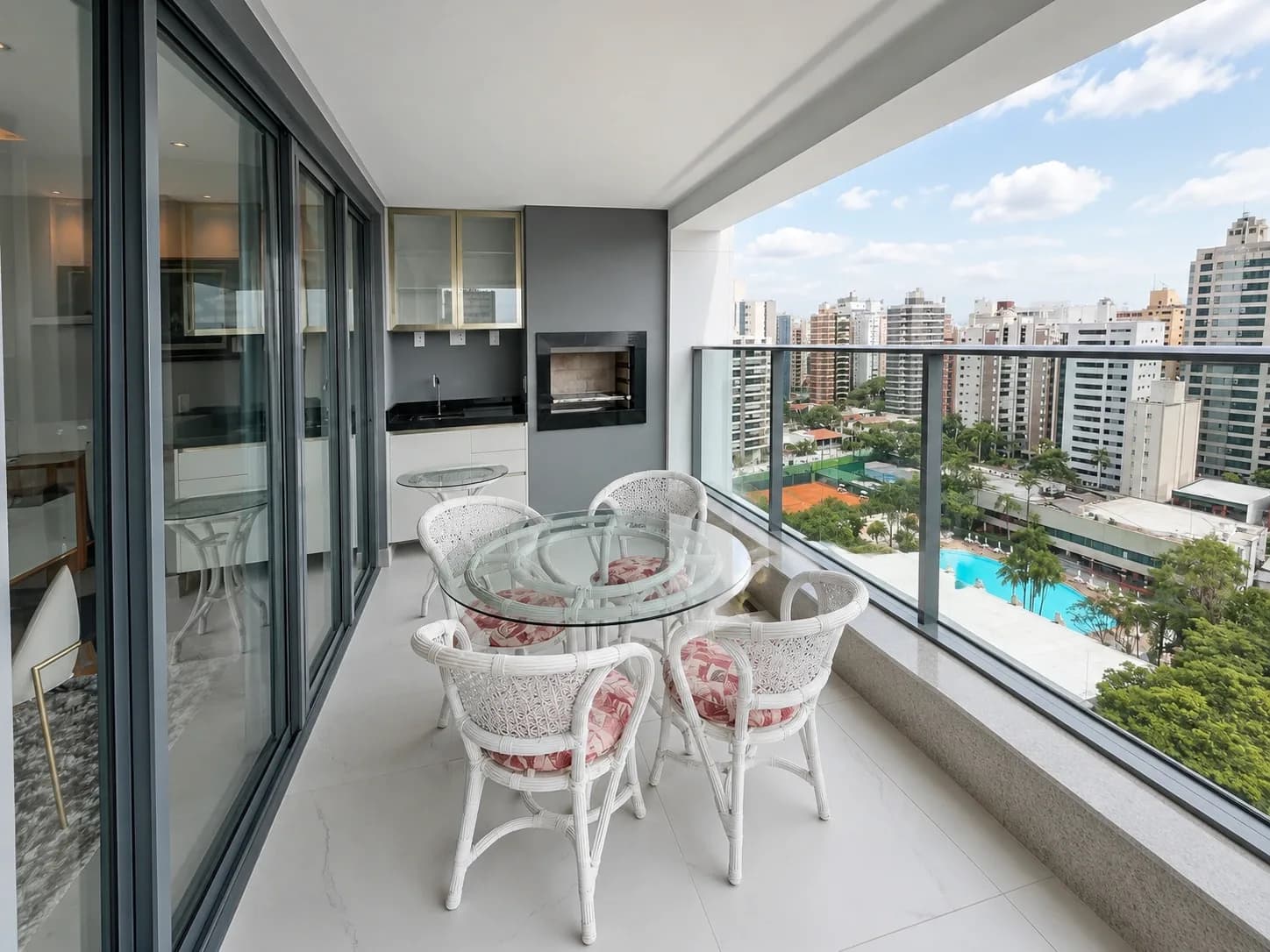 Apartamento Para Locação No Vitra Cambuí 2 Suítes No Cambuí Rua Maria Monteiro