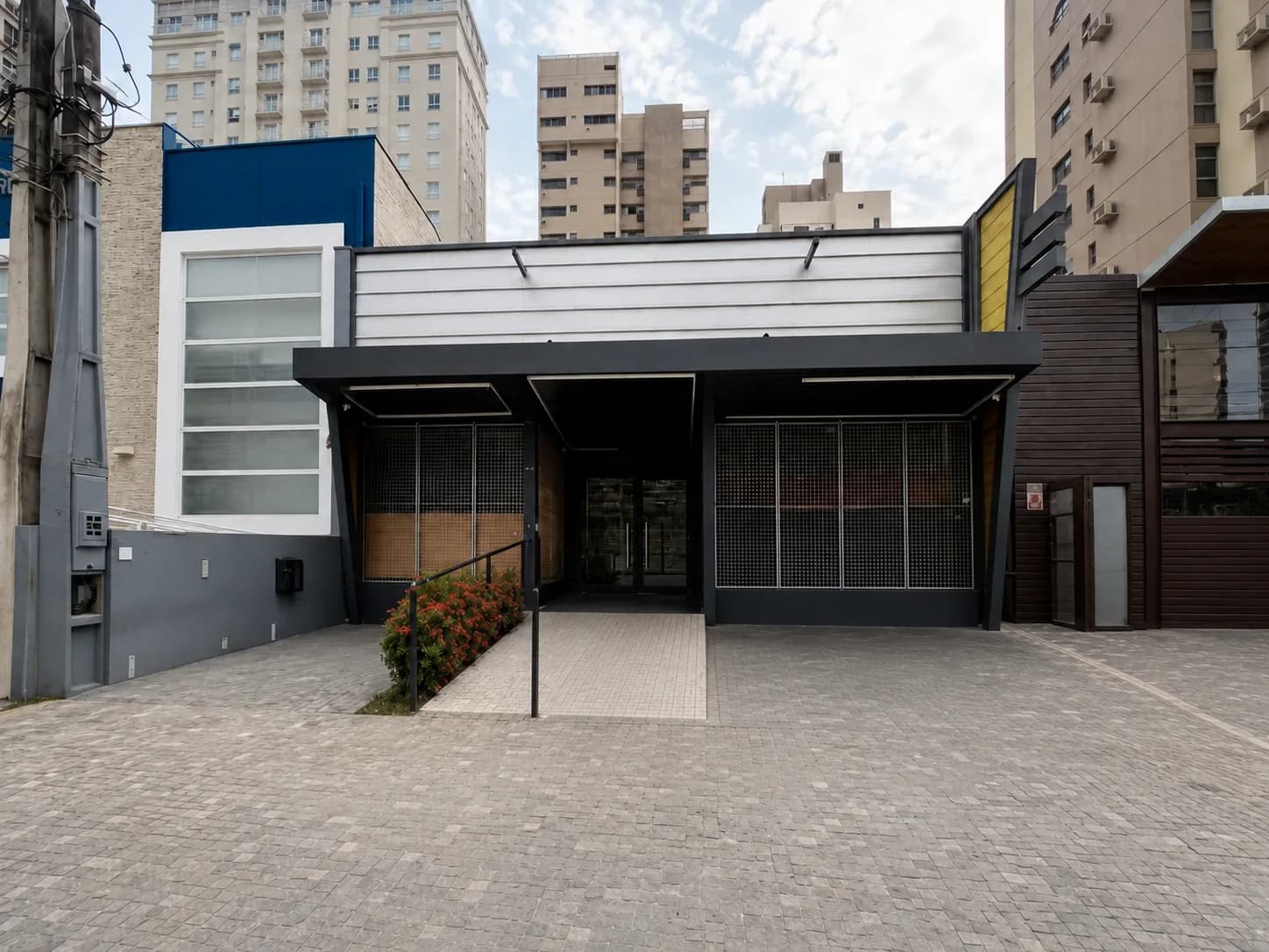 Imóvel Comercial À Venda Ou Para Alugar No Cambuí Campinas SP