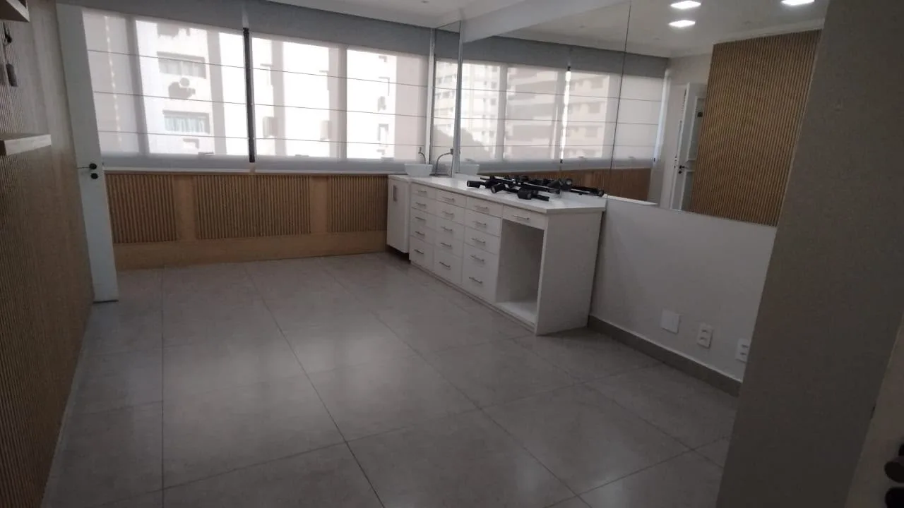 Sala Comercial 3 Salas Em Cambuí, Reformada 2026 Com 2 Banheiros
