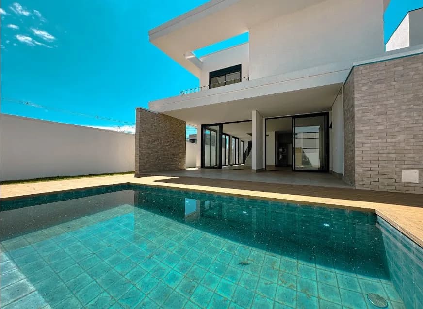 Casa de Luxo À Venda Com 3 Suites e Piscina No Condomínio Santorini -Paulínia
