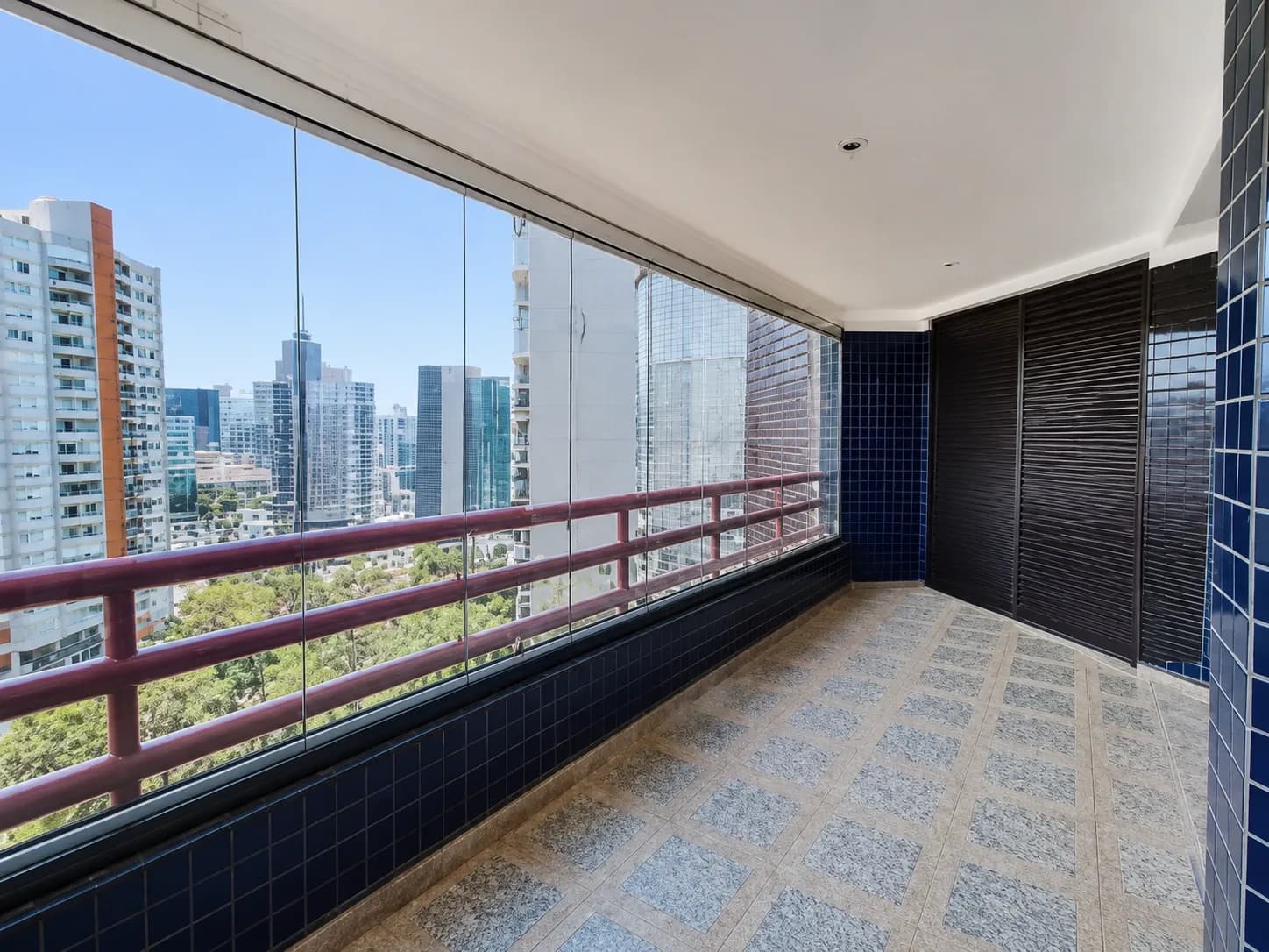 Apartamento À Venda Com 4 Dormitórios No Jardim Paraíso Em Campinas