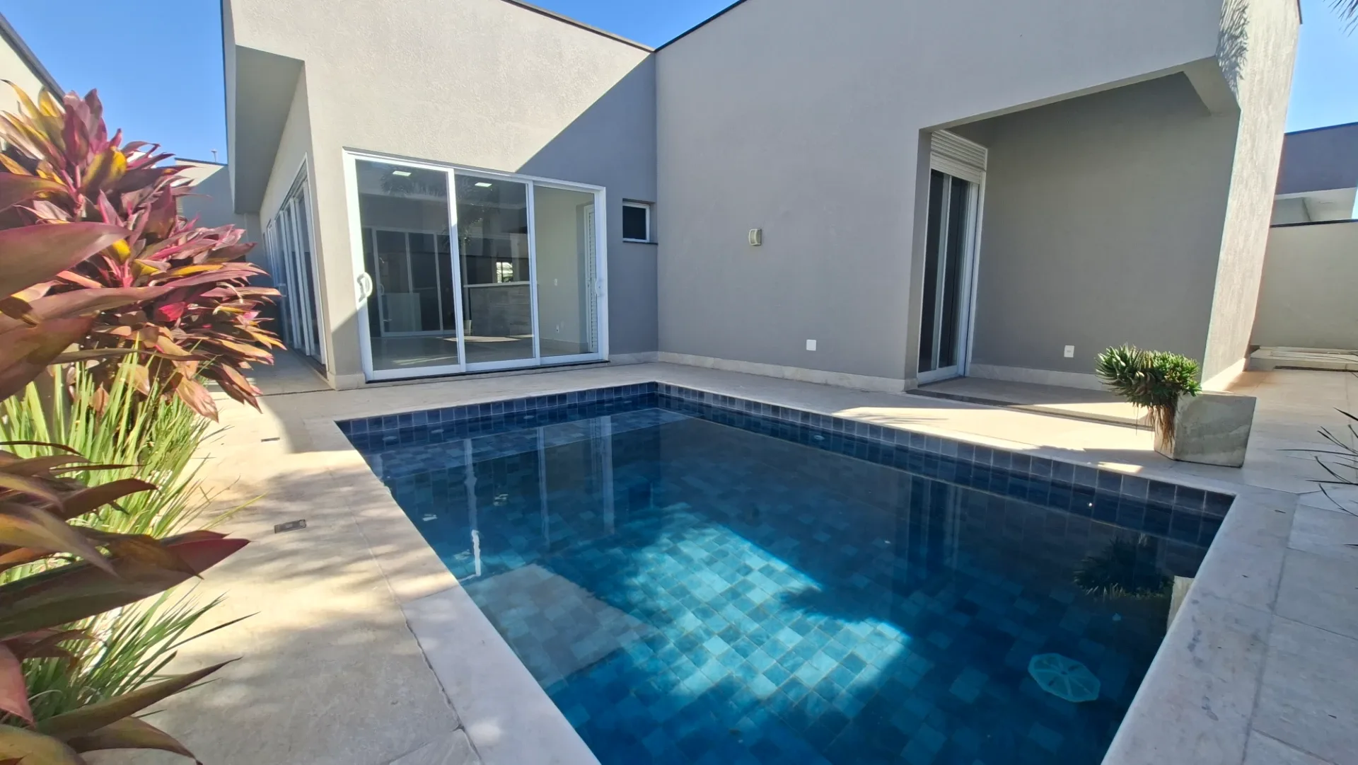 Casa Sofisticada Com 3 Suítes e Piscina No Villa Bella Siena – Paulínia