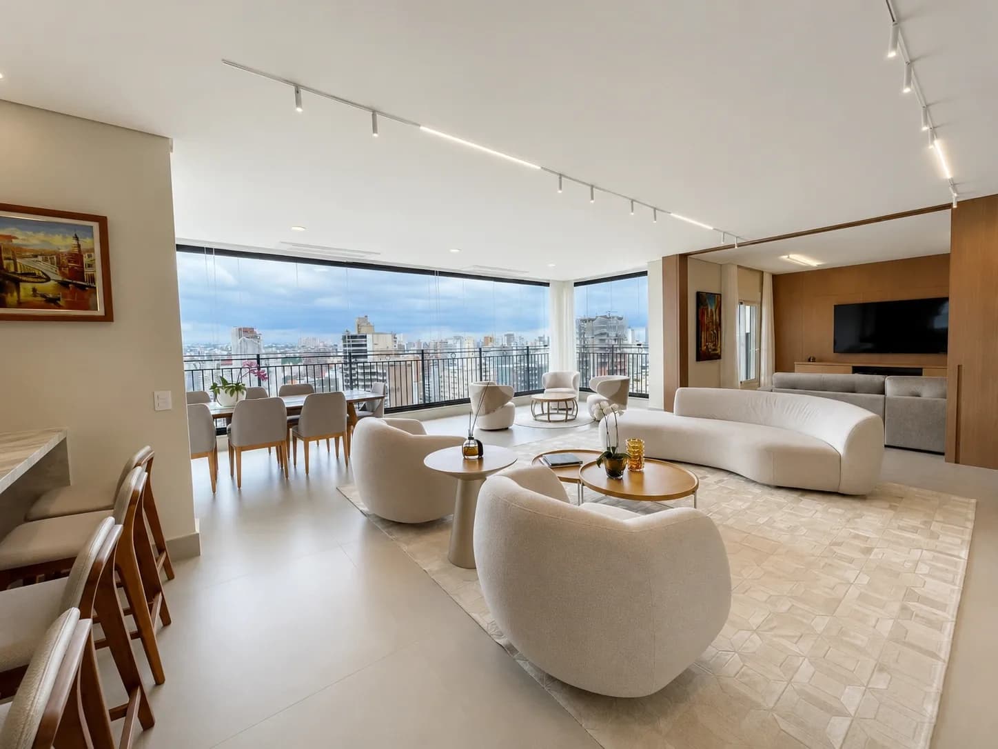 Apartamento À Venda Com 3 Dormitórios No Cambuí Em Campinas