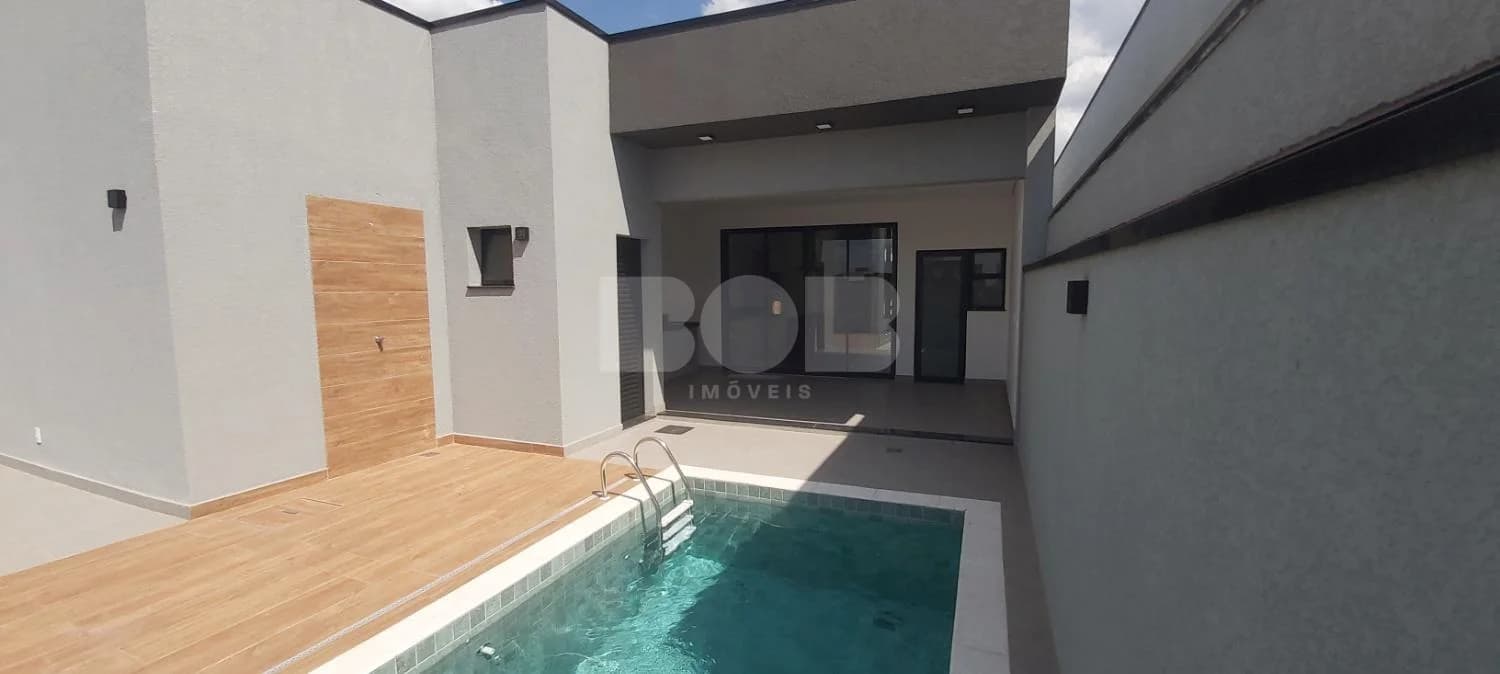 Casa Térrea de Luxo À Venda No Condomínio Residencial Royal Garden Com Planejados Completos