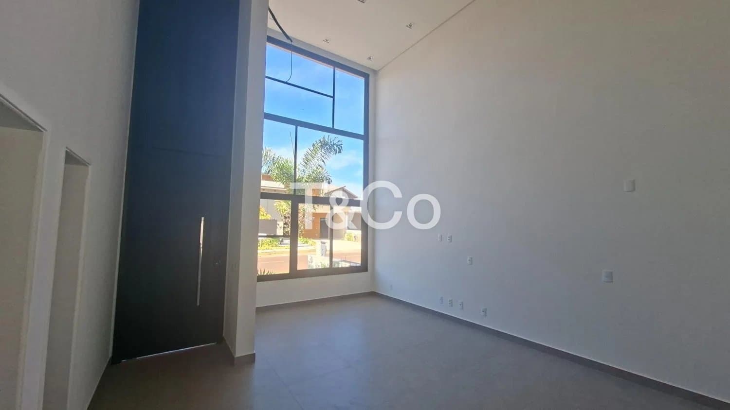 Casa Térrea de Luxo À Venda No Condomínio Residencial Royal Garden Com Planejados