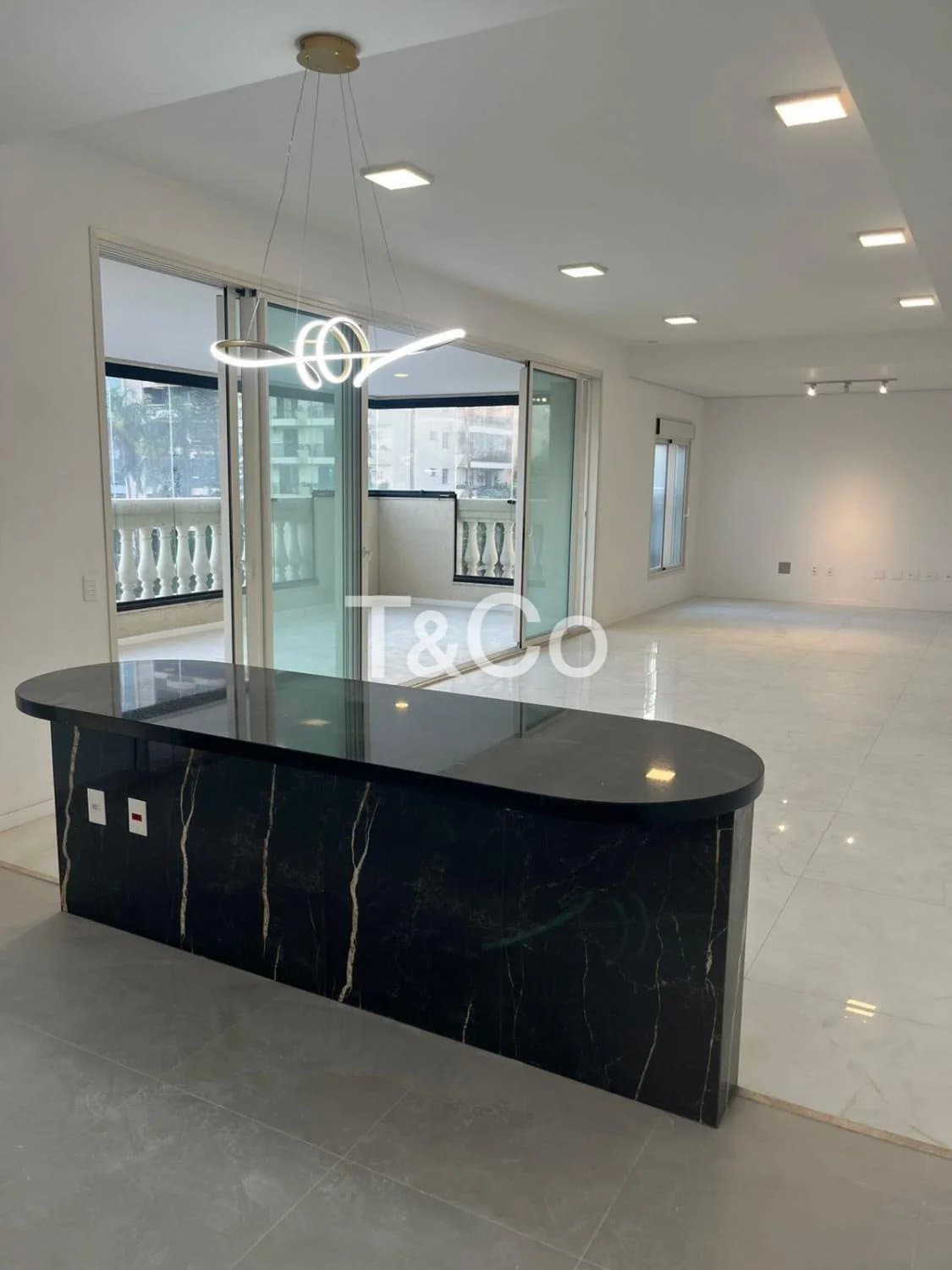 Apartamento 3 Suítes No Cambuí, Lindenberg, Sem Vizinho Lateral