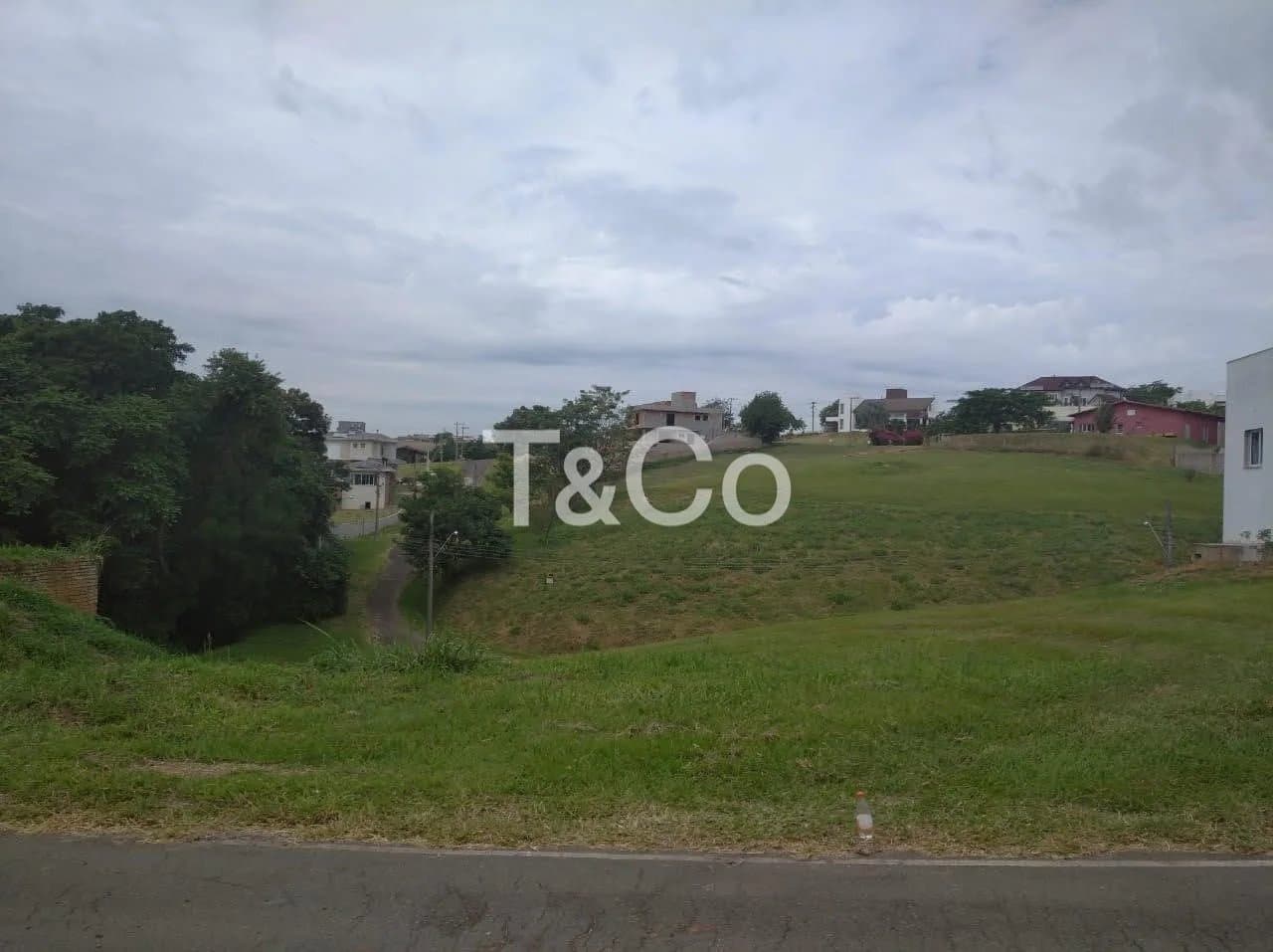 Terreno 810m² Em Vinhedo Com Infraestrutura Completa No Terras de Santa Teresa