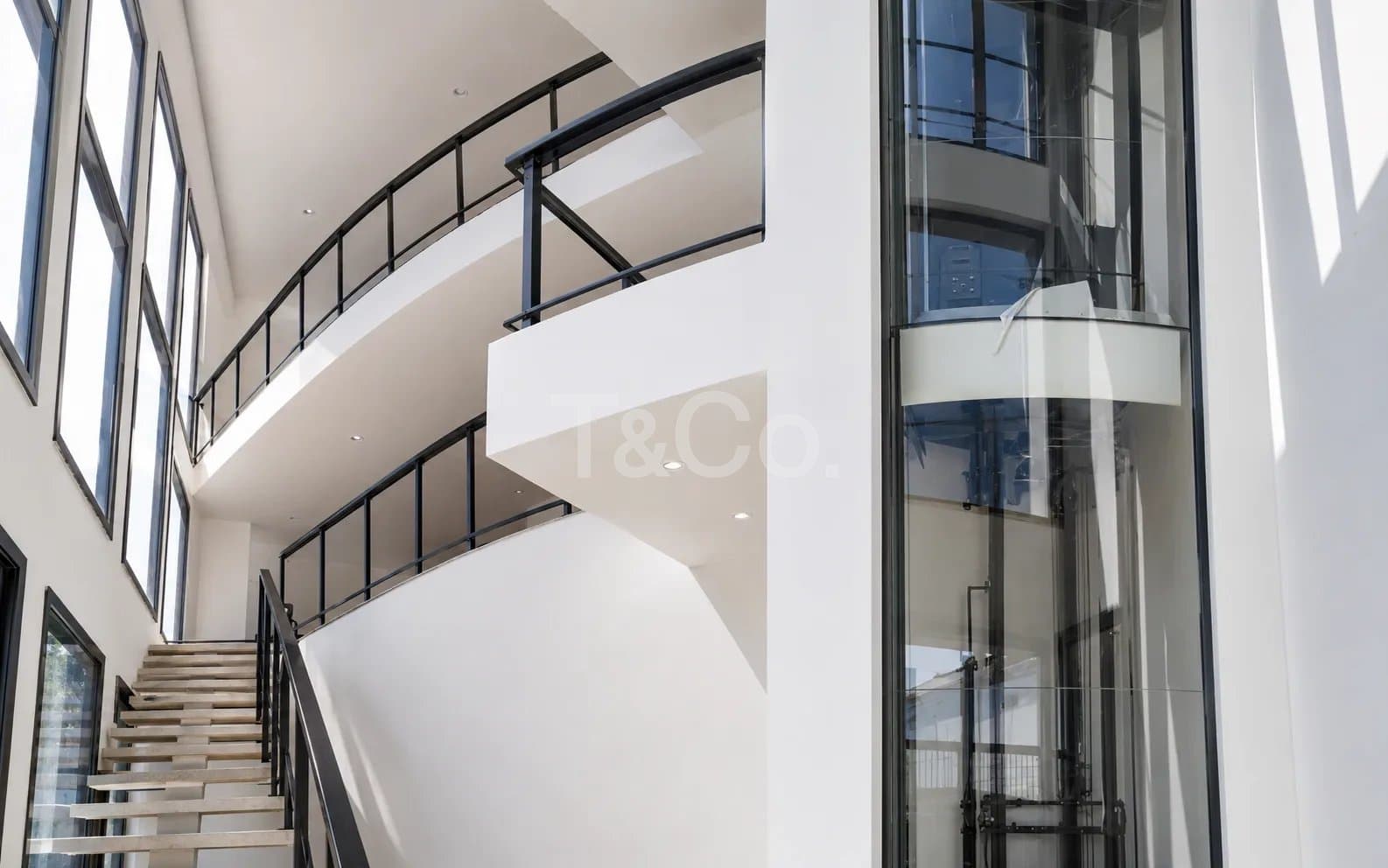 Prédio Corporativo Ao Lado do Alphaville Campinas | Elevador