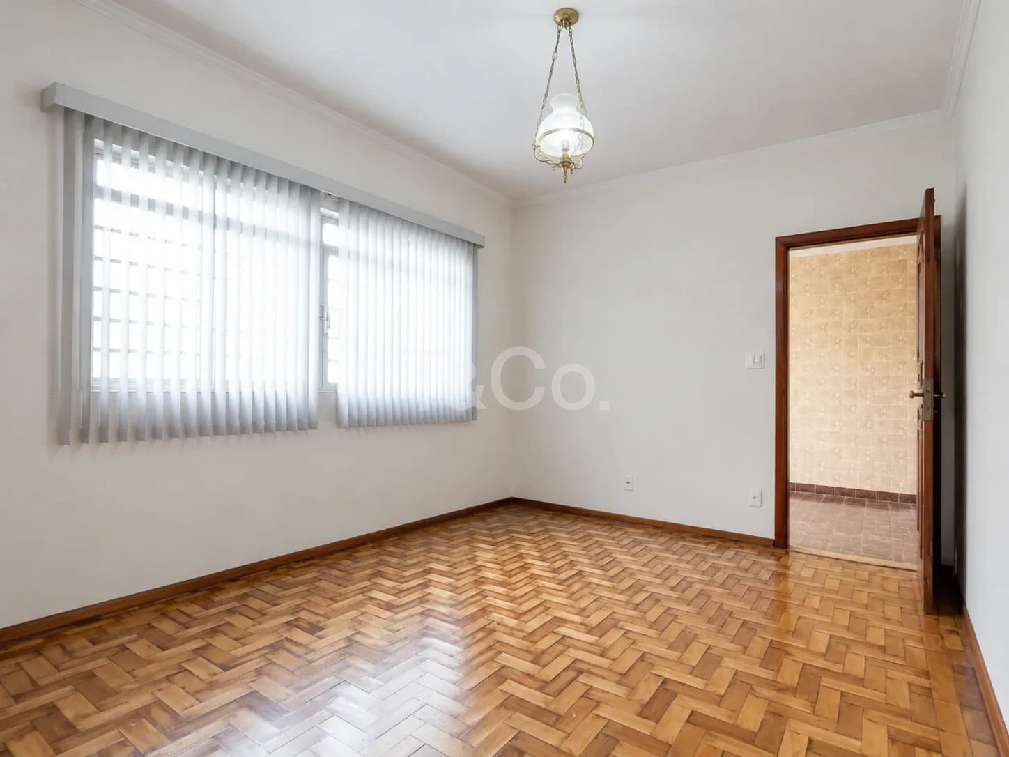 Casa 3 Quartos Em Jardim Eulina Com Edícula e Quintal Amplo