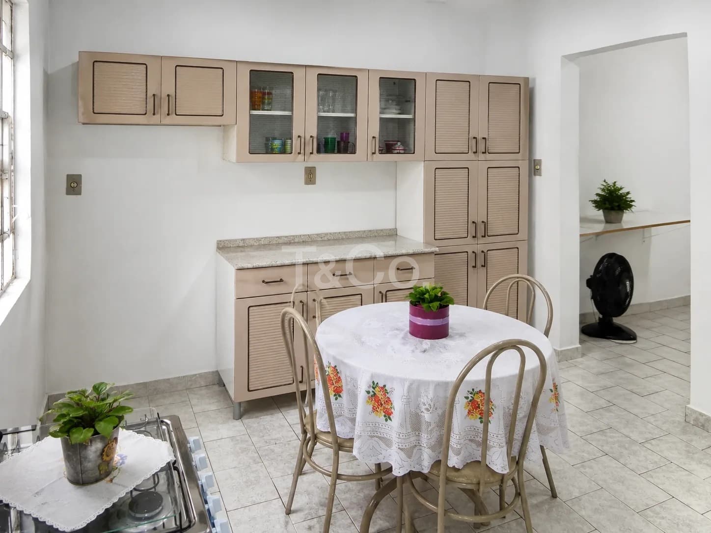 Casa Térrea Com 3 Dormitórios, Suíte e Edícula No Swift – Excelente Potencial Para Retrofit — foto 4