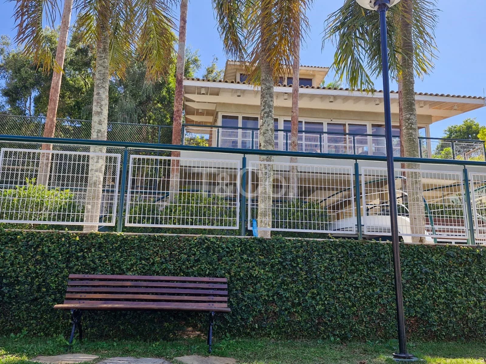 Sobrado 4 Quartos Em Condomínio Em Sousas Com 6 Vagas de Garagem