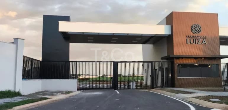 Terreno À Venda de 308m² No Residencial Luiza, Com Piscina e Academia No Condomínio