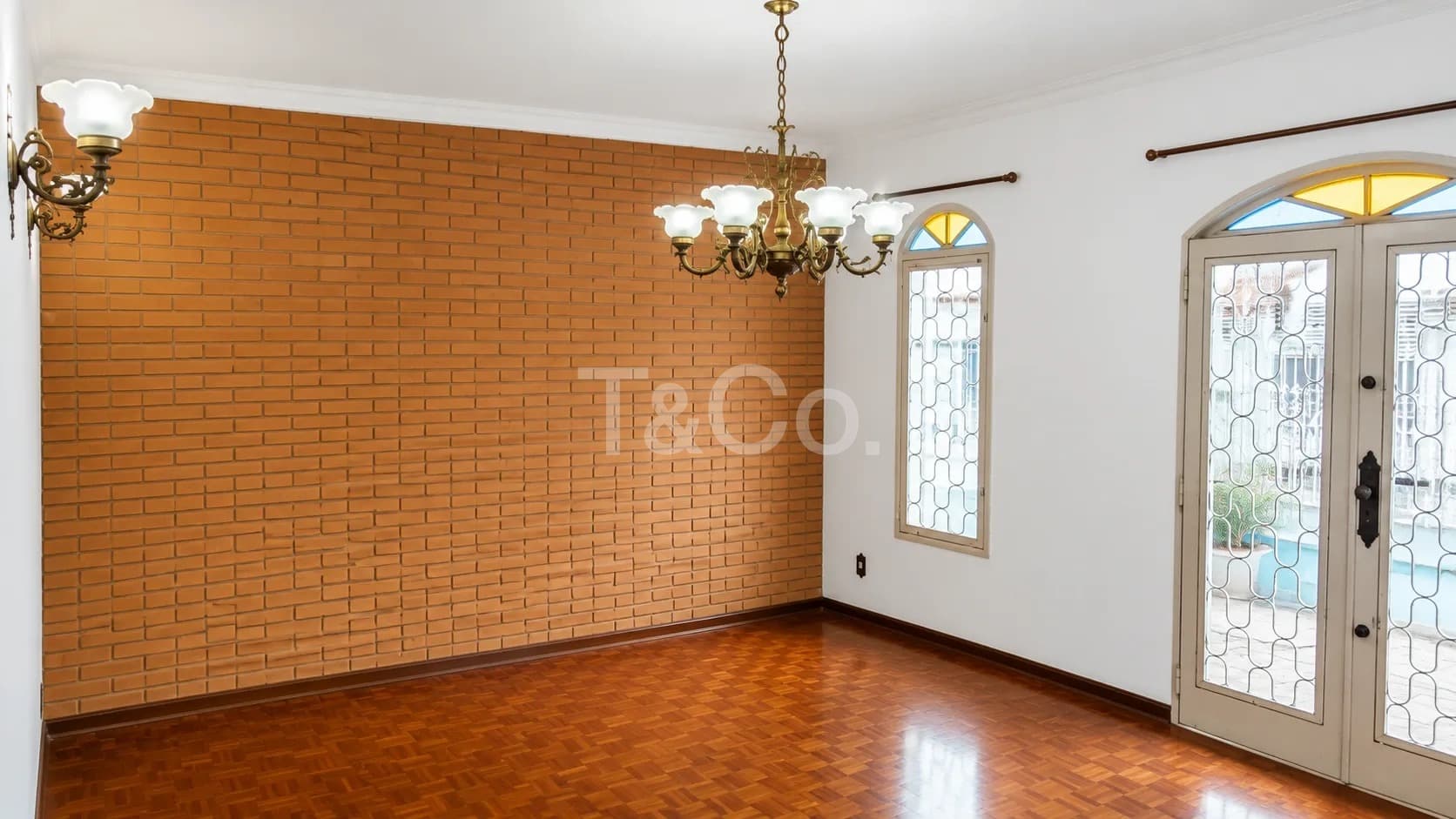 Casa 3 Quartos Com Suíte Em Vila Nova, Esquina Com Visibilidade