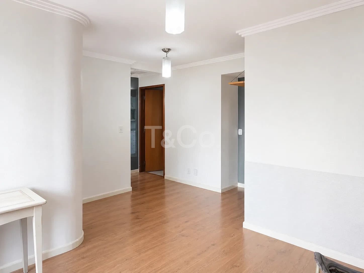 Apartamento À Venda Com 1 Quarto e 1 Vaga No Cambuí - Campinas