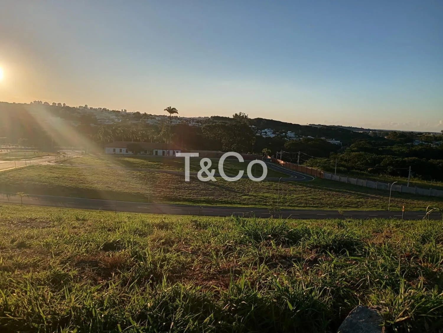 Terreno 412m² Em Alphaville Dom Pedro Com Resort de Amenidades