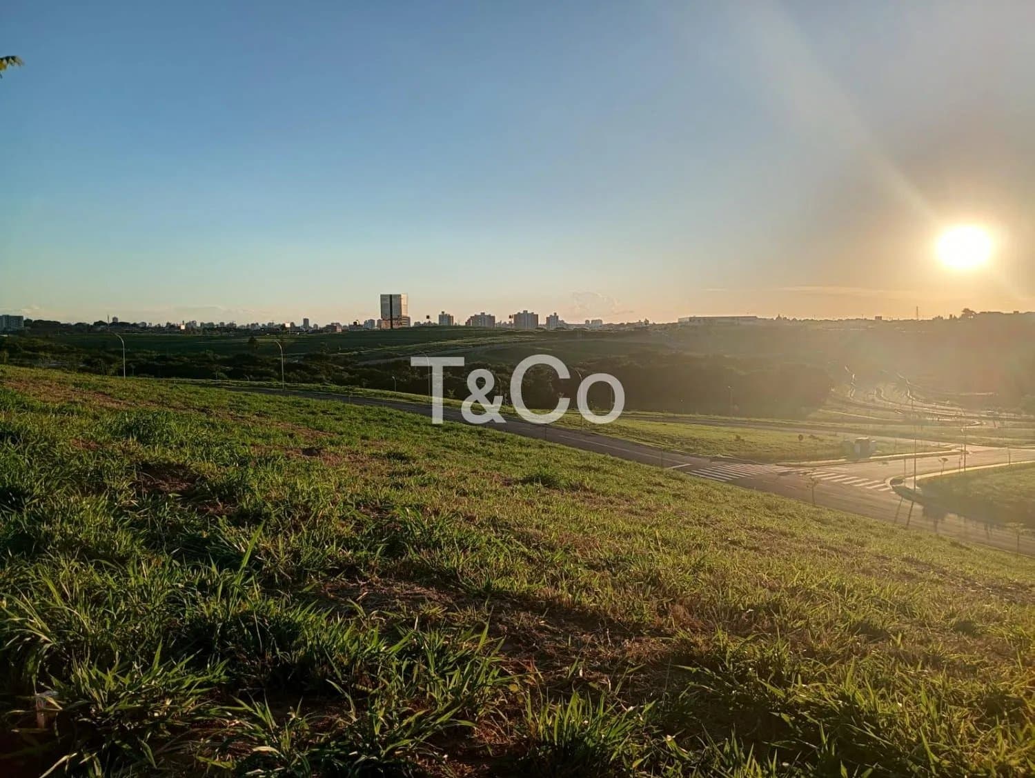Terreno 412m² Em Alphaville Dom Pedro Com Resort de Amenidades