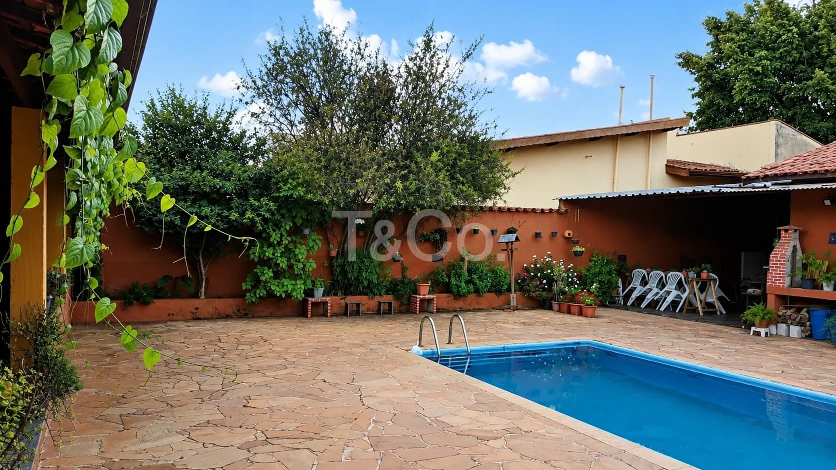 Casa Térrea Com Piscina e Edícula No Bosque das Palmeiras