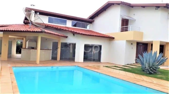 Casa 3 Suítes Em Artur Nogueira Com Piscina e 6 Vagas