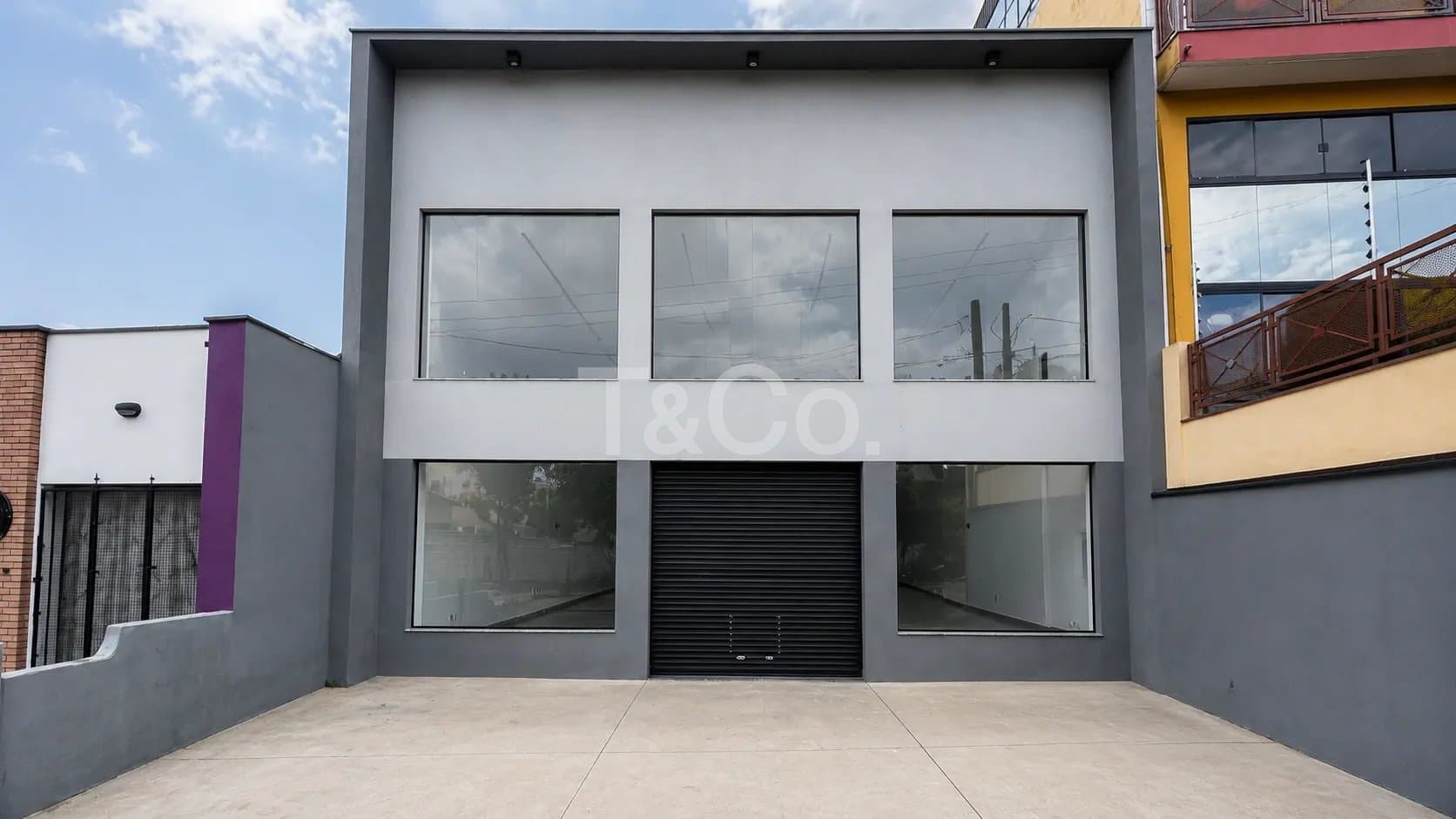 Imóvel Comercial Novo de Alto Padrão No Taquaral | 379m²