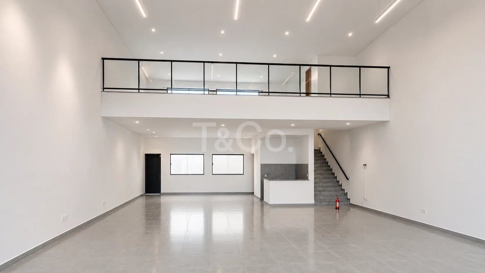 Imóvel Comercial Novo de Alto Padrão No Taquaral | 379m²