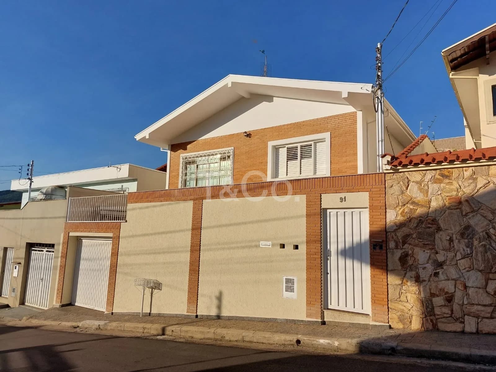 Casa Térrea Com Edícula À Venda, Parque Vivaldi Leite Ribeiro, Poços de Caldas.