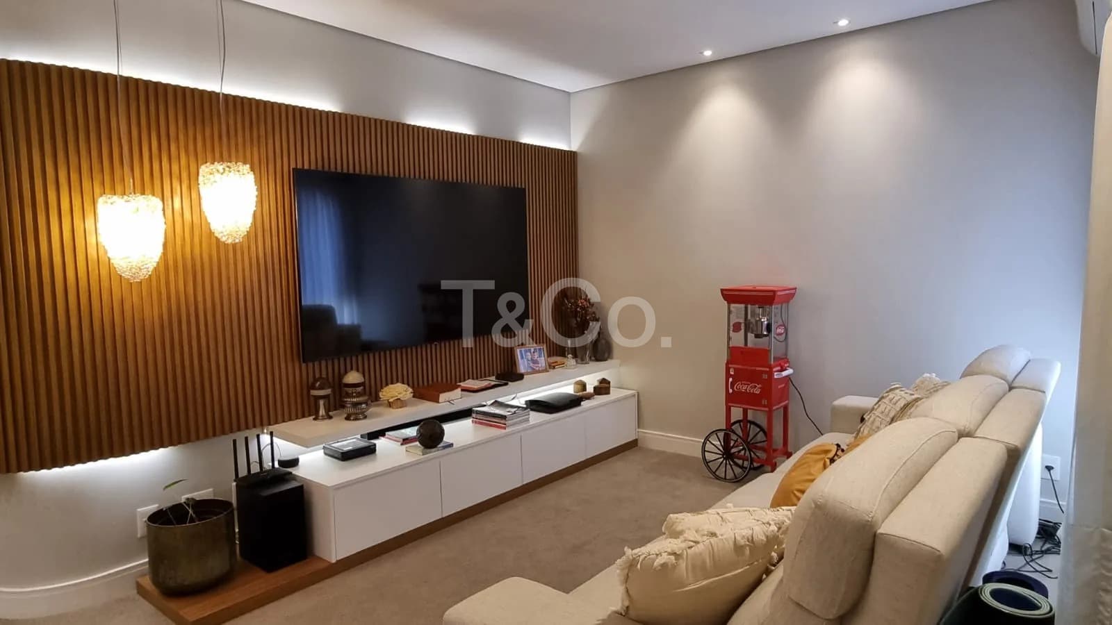Apartamento 4 Quartos No Cambuí, Reformado Em 2025, Andar Alto