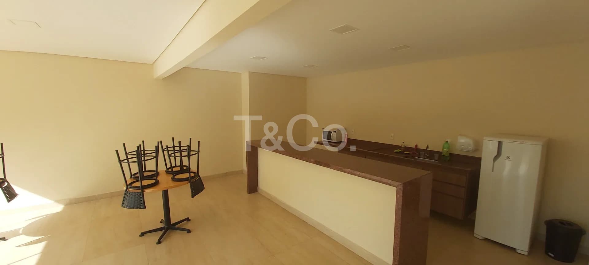 Apartamento 2 Dormitórios, 1 Suite À Venda No Coração de Paulínia No Edifício Gemini I