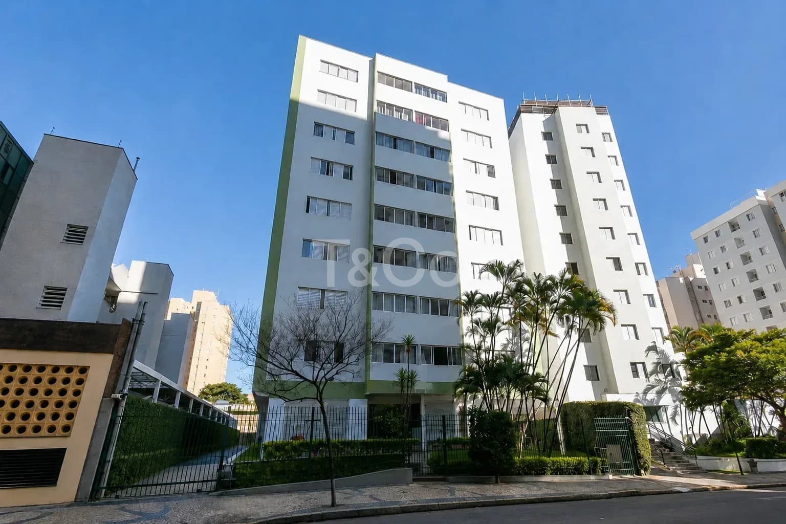 Apartamento Para Alugar No Cambuí, Campinas | 3 Quartos