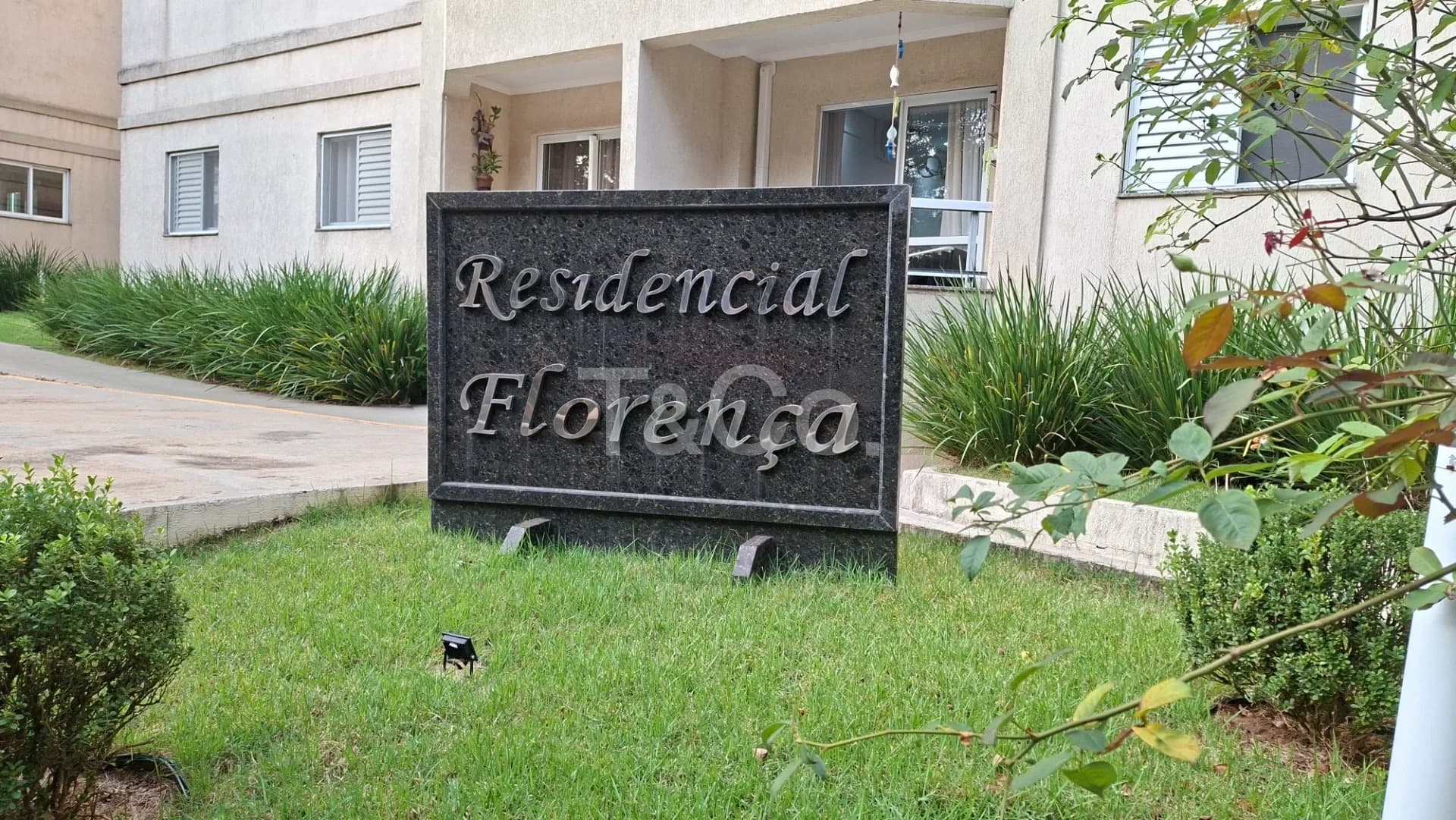 Apartamento 3 Quartos Com Suíte No Residencial Florença, Reformado 2026