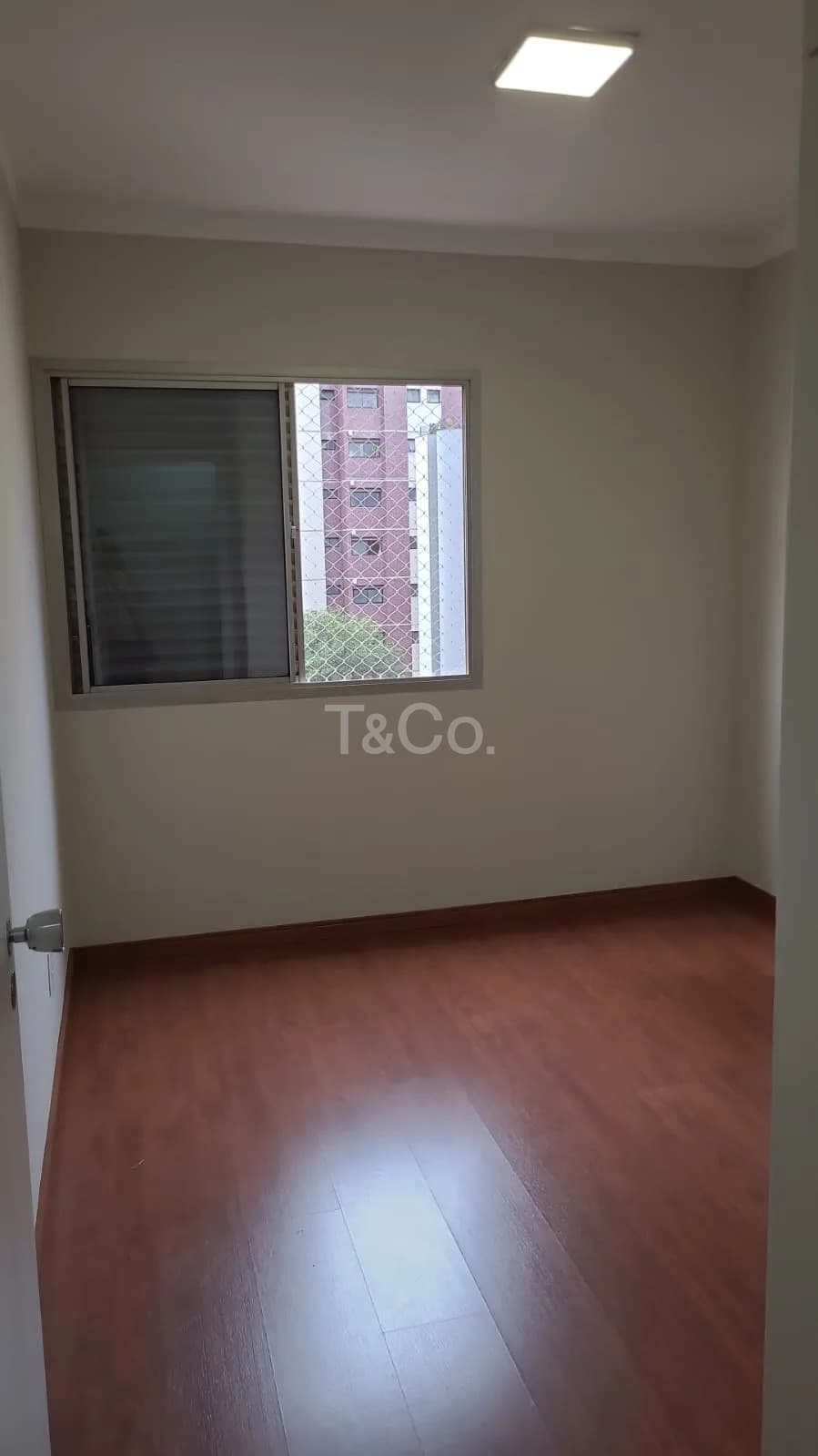 Apartamento 3 Quartos Em Cambuí Com 2 Banheiros e Garagem