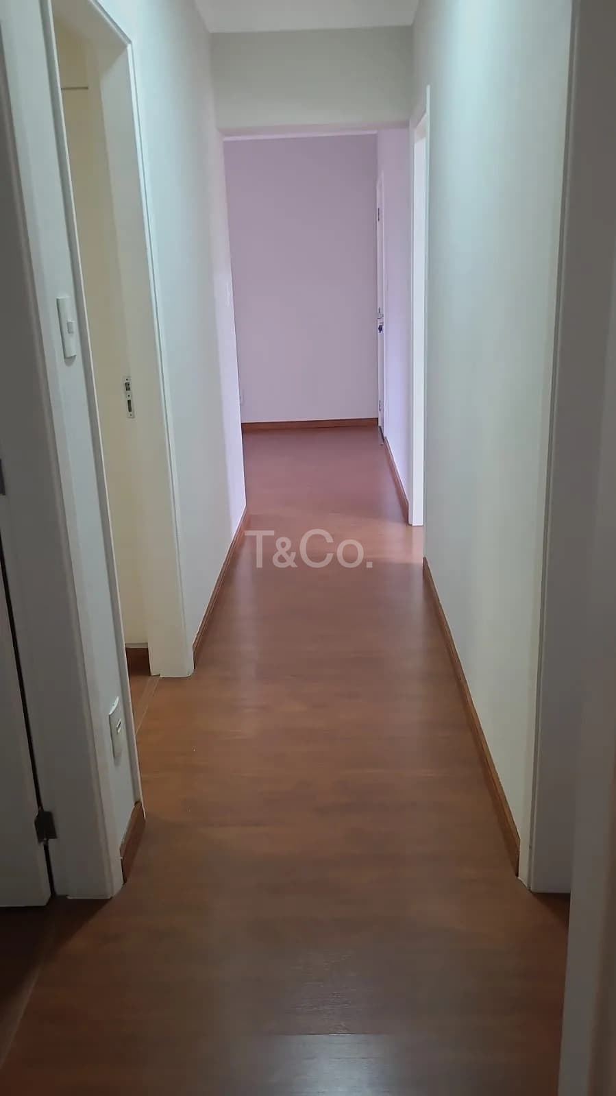 Apartamento 3 Quartos Em Cambuí Com 2 Banheiros e Garagem