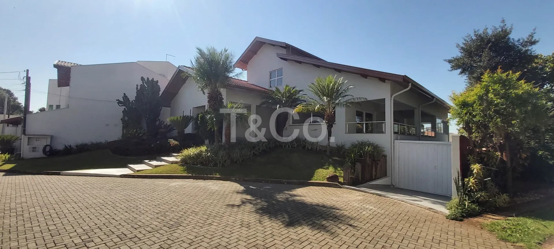 Luxuosa Residência de Alto Padrão À Venda e Locação No Alemac, Paulínia