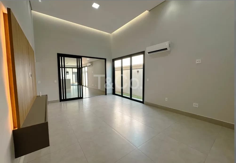Casa de Luxo À Venda No Condomínio Santorini | 4 Suítes e Piscina — foto 4