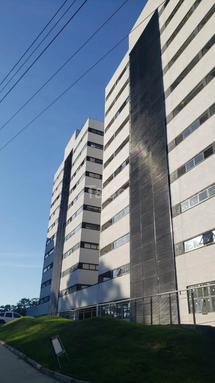 Sala Comercial 30m² Em Jaguariúna, Andar Alto No JGR Torres