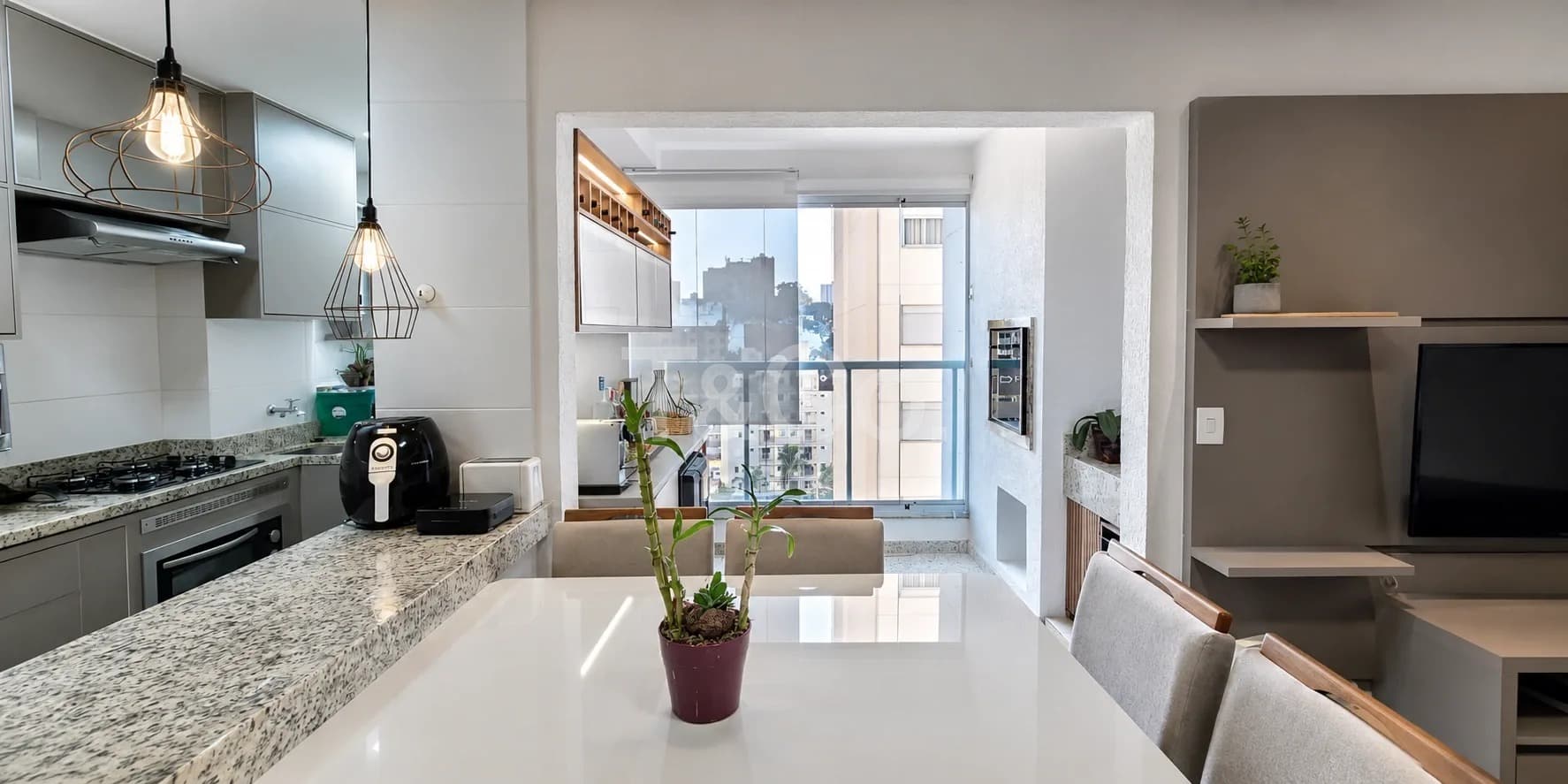 Apartamento 2 Quartos Em Mansões Santo Antônio, Semi Mobiliado e Pronto Para Morar