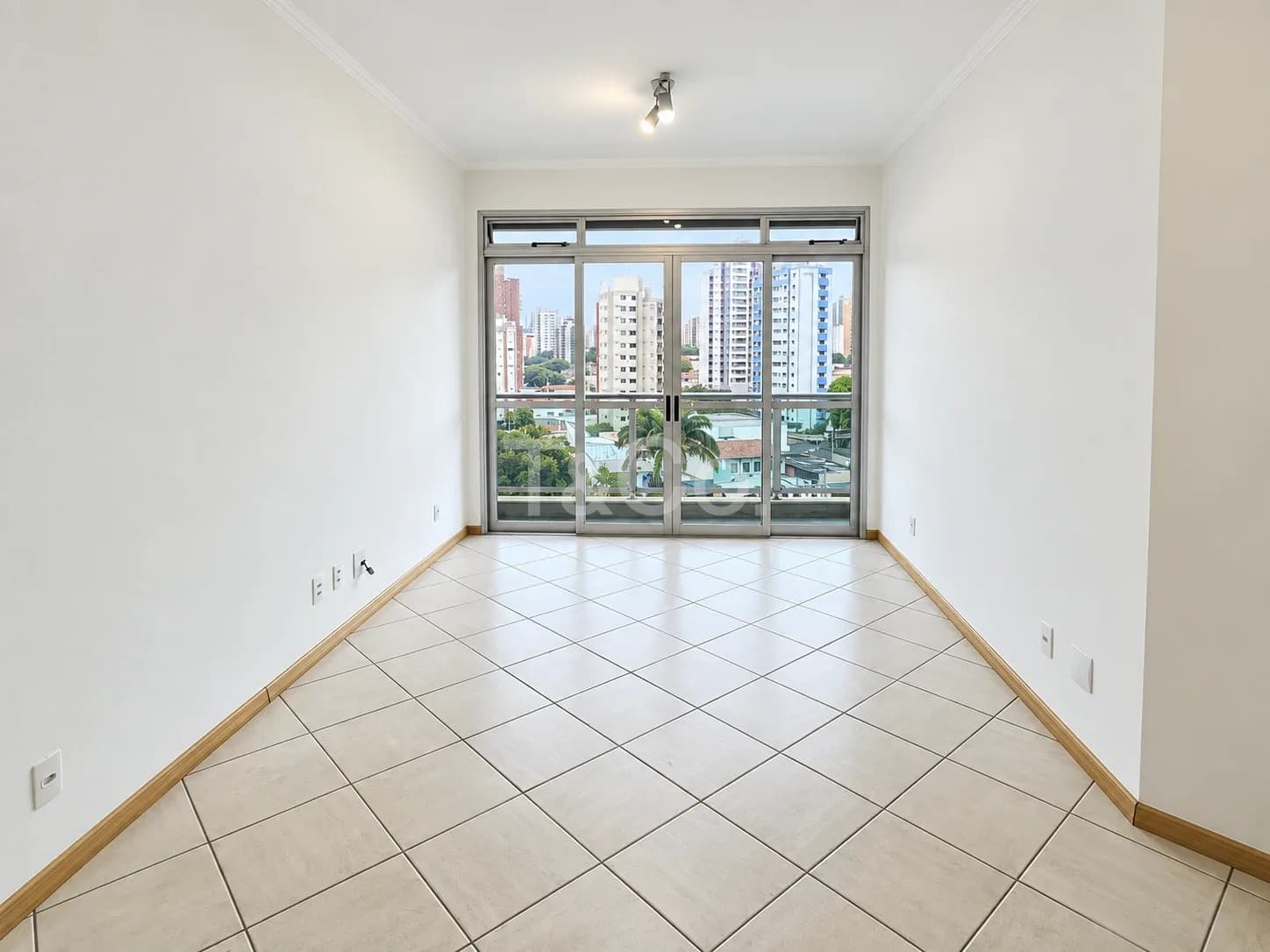 Apartamento 3 Quartos No Cambuí Com 2 Vagas Cobertas, Pronto Para Morar