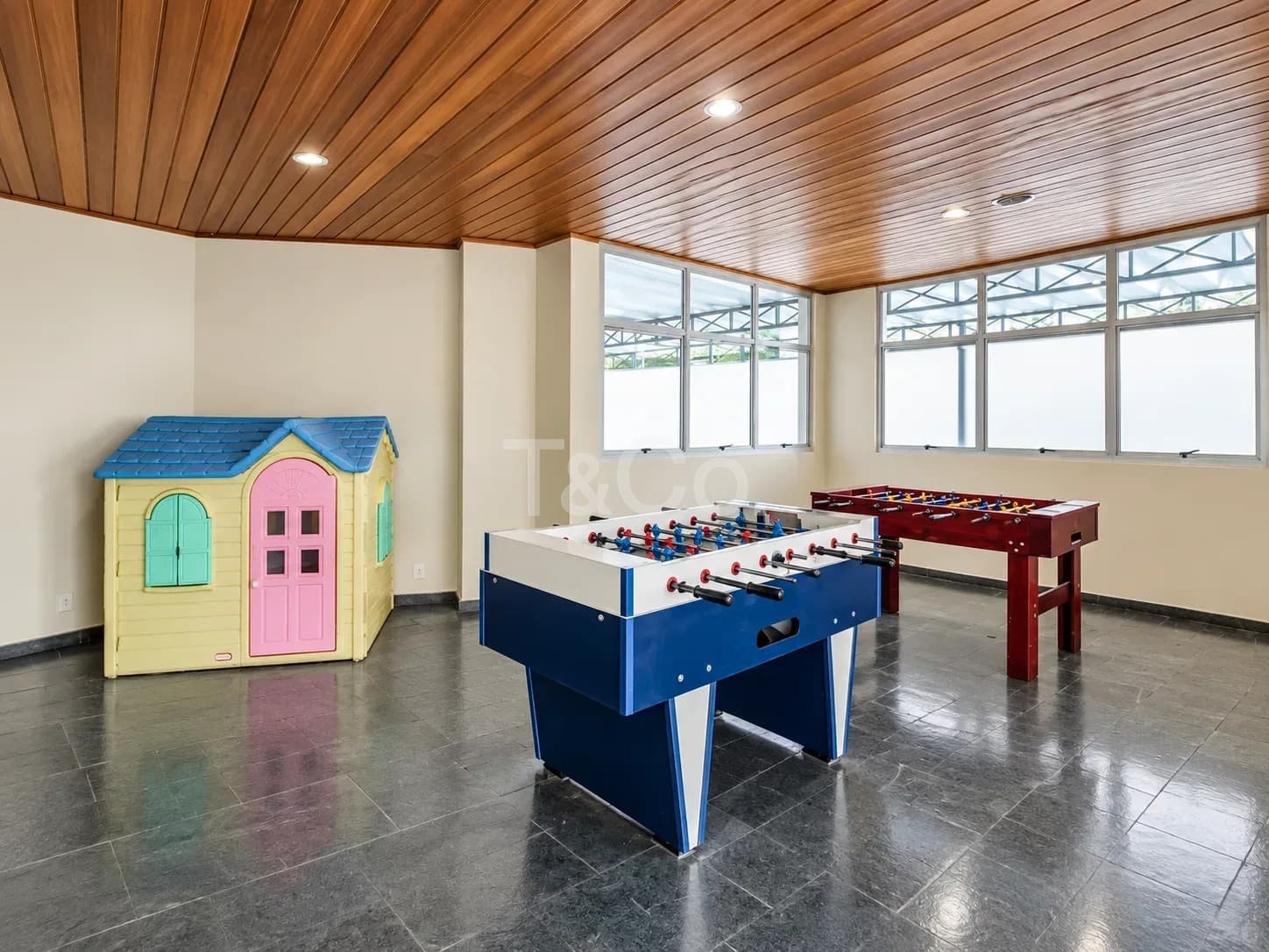 Apartamento 3 Quartos No Cambuí Com 2 Vagas Cobertas, Pronto Para Morar