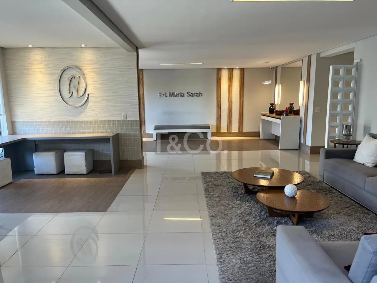 Apartamento 3 Suítes No Cambuí Com 297m² e Sem Vizinho Lateral