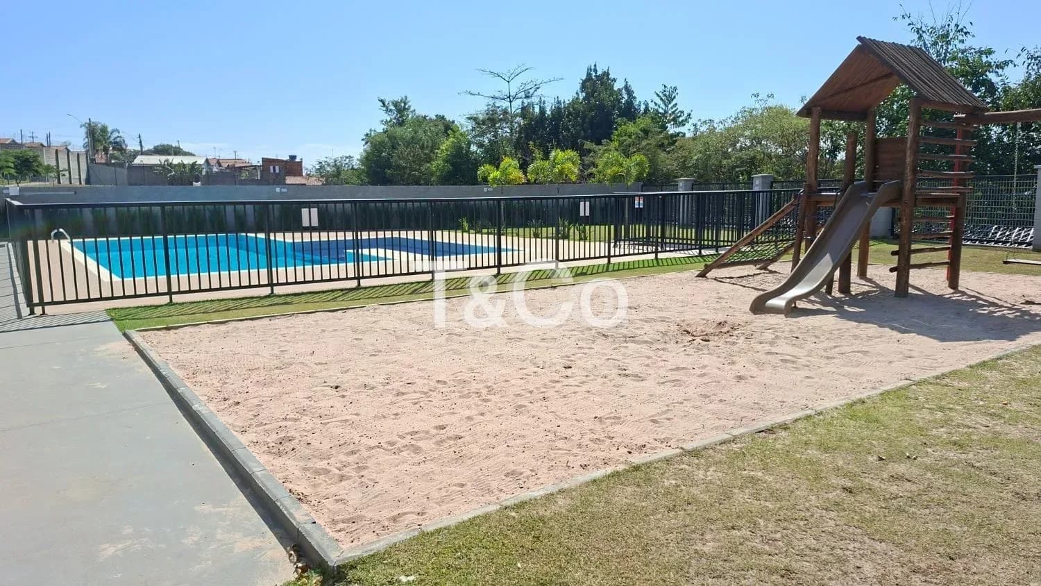 Casa Terrea 3 Suites Em Paulínia Com Piscina Aquecida No Condomínio Jardins dos Lírios