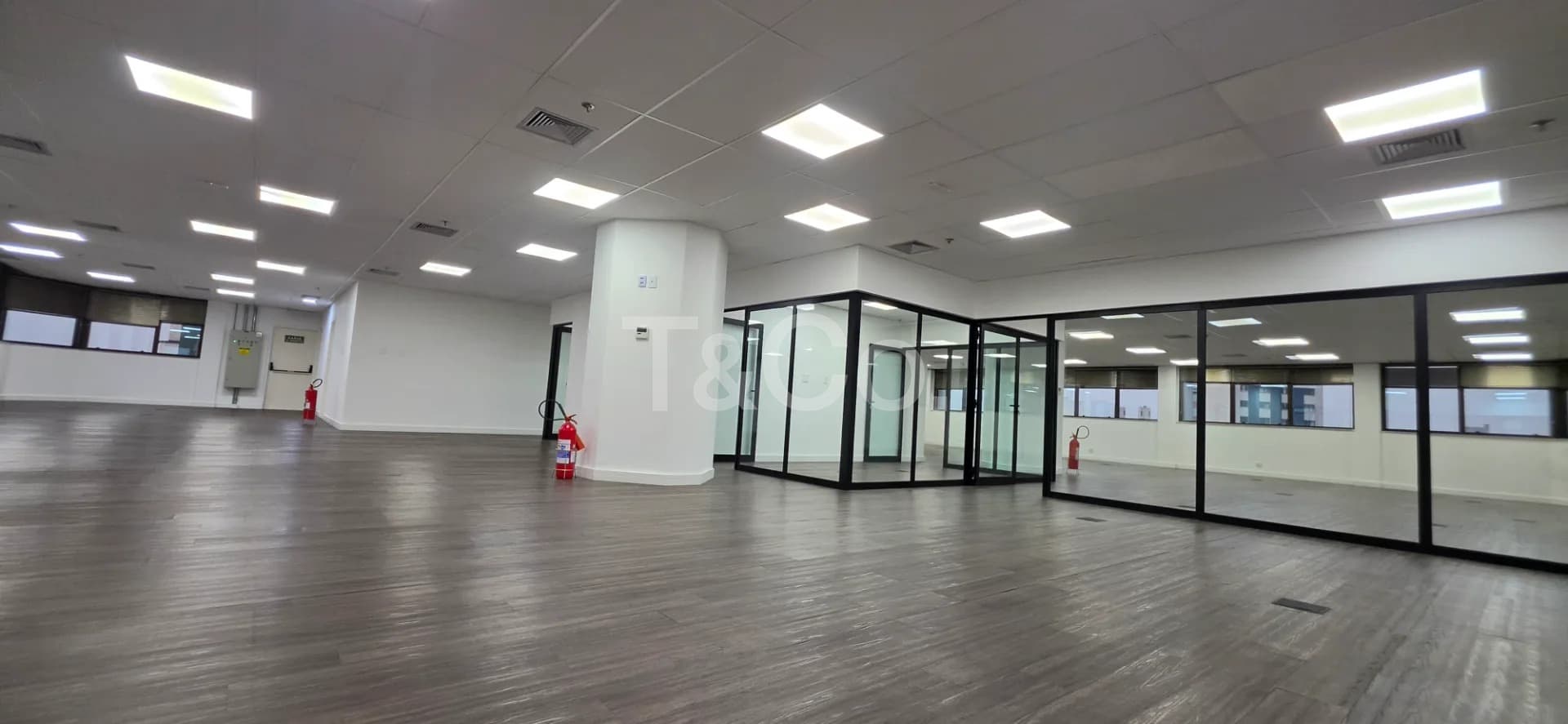 Sala Comercial 481 M² Cambui